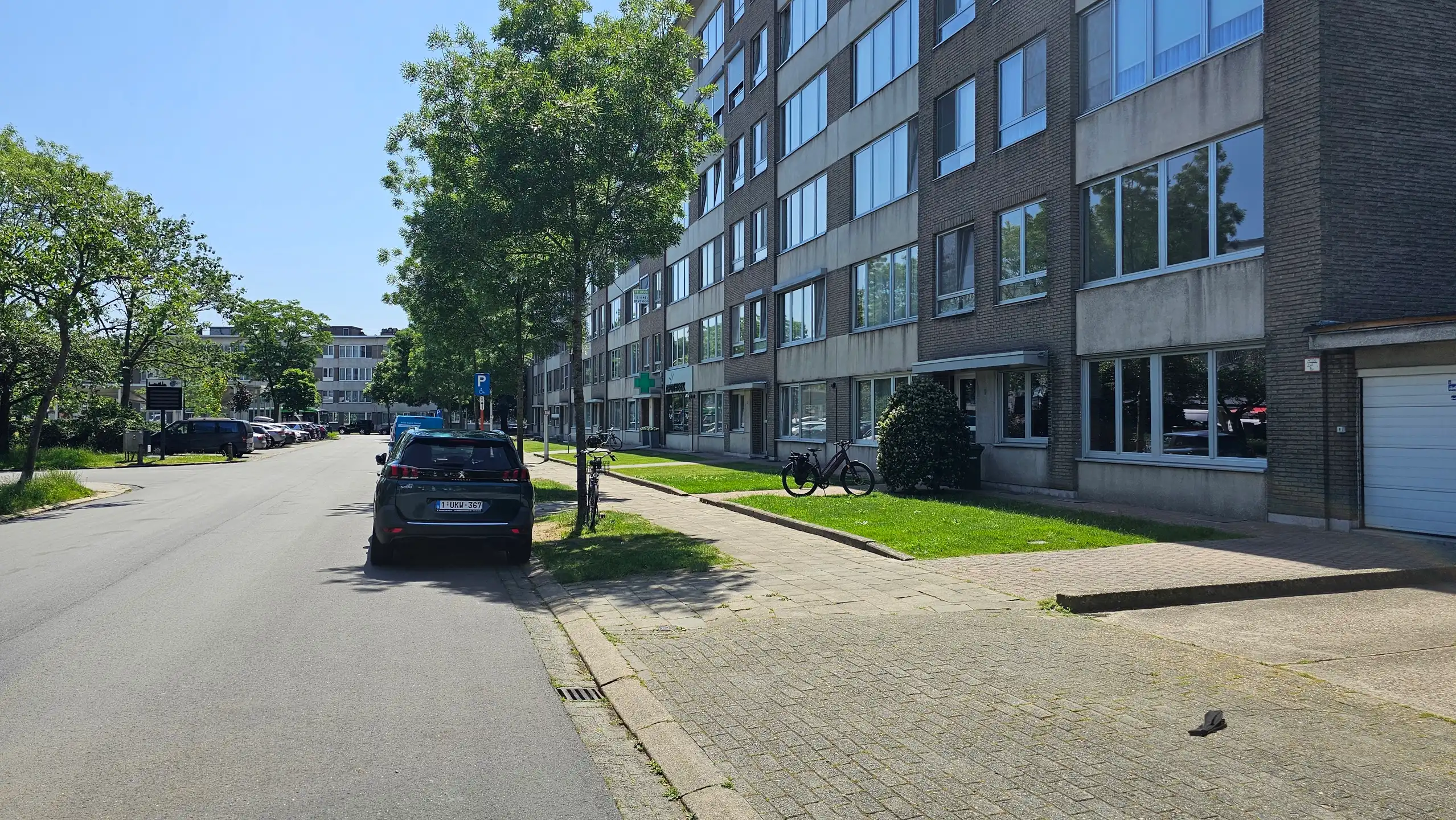 Volledig vernieuwd 2 slaapkamer-appartement te huur foto 18