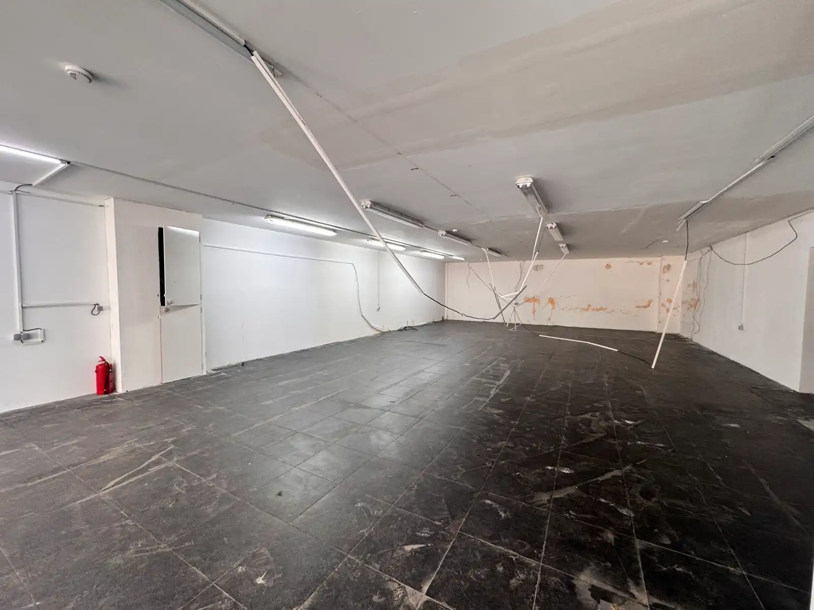 Commercieel handelspand van ca. 150 m² foto 4