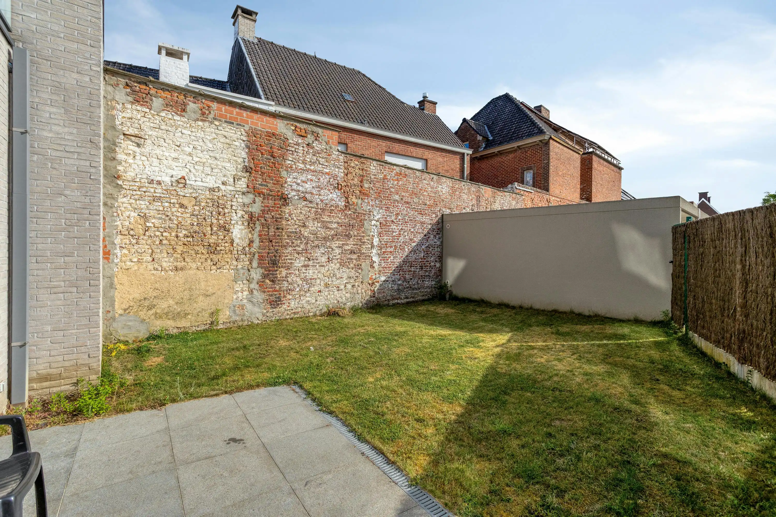 Modern appartement met private tuin in centrum Roeselare foto 14