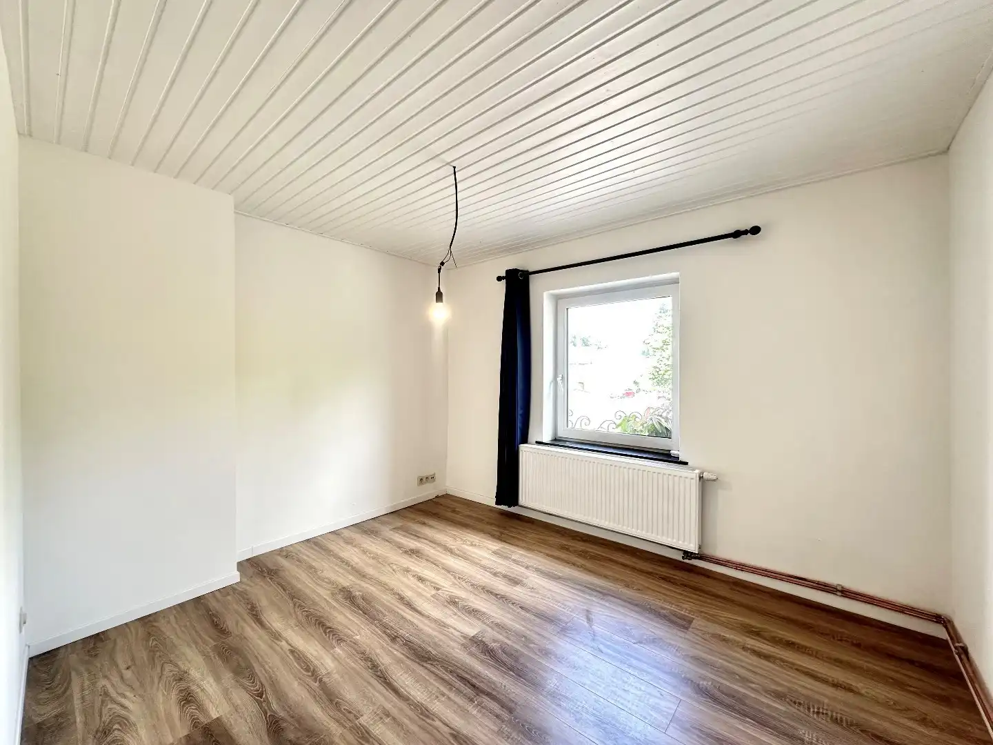 Volledig gerenoveerde woning met 2 slaapkamers en zonnige koer op gunstige ligging in Tongeren foto 13