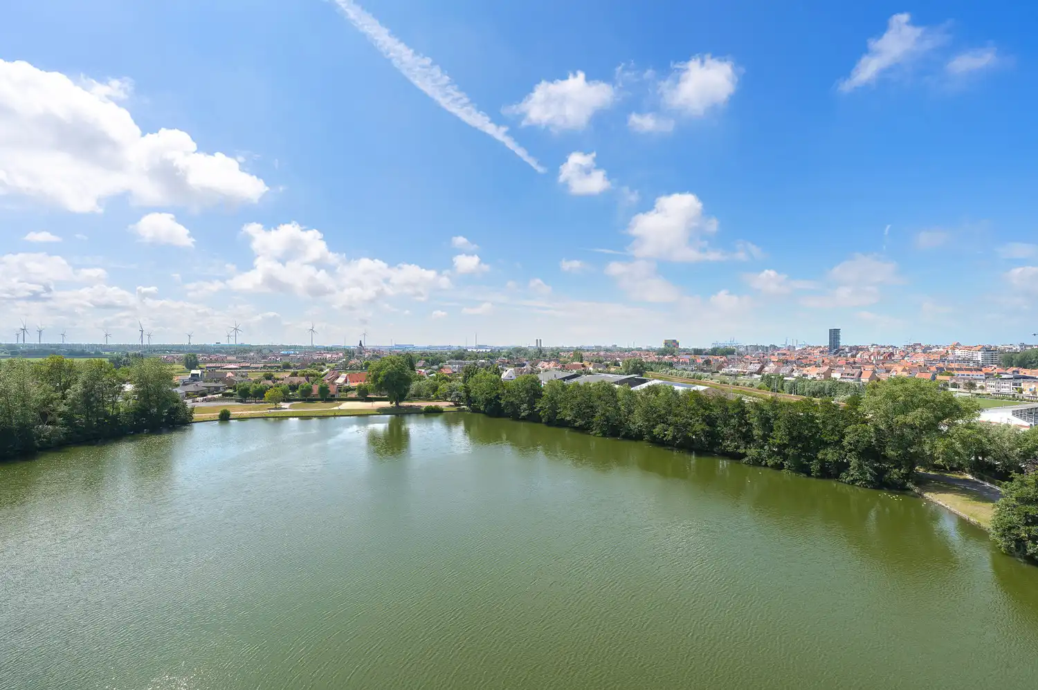 Prachtig gemeubelde vernieuwde studio/appartement met zonnig terras en open zichten foto 10