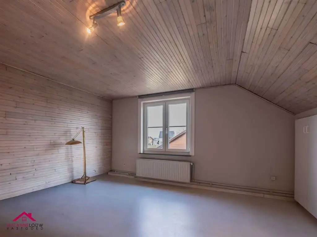 Gezellige vrijstaande woning, volledig onderkelderd foto 35