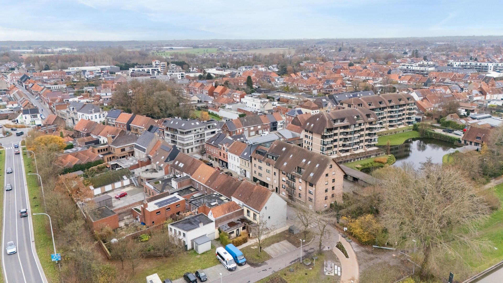 Ruim tweeslaapkamer appartement nabij centrum Izegem foto 32