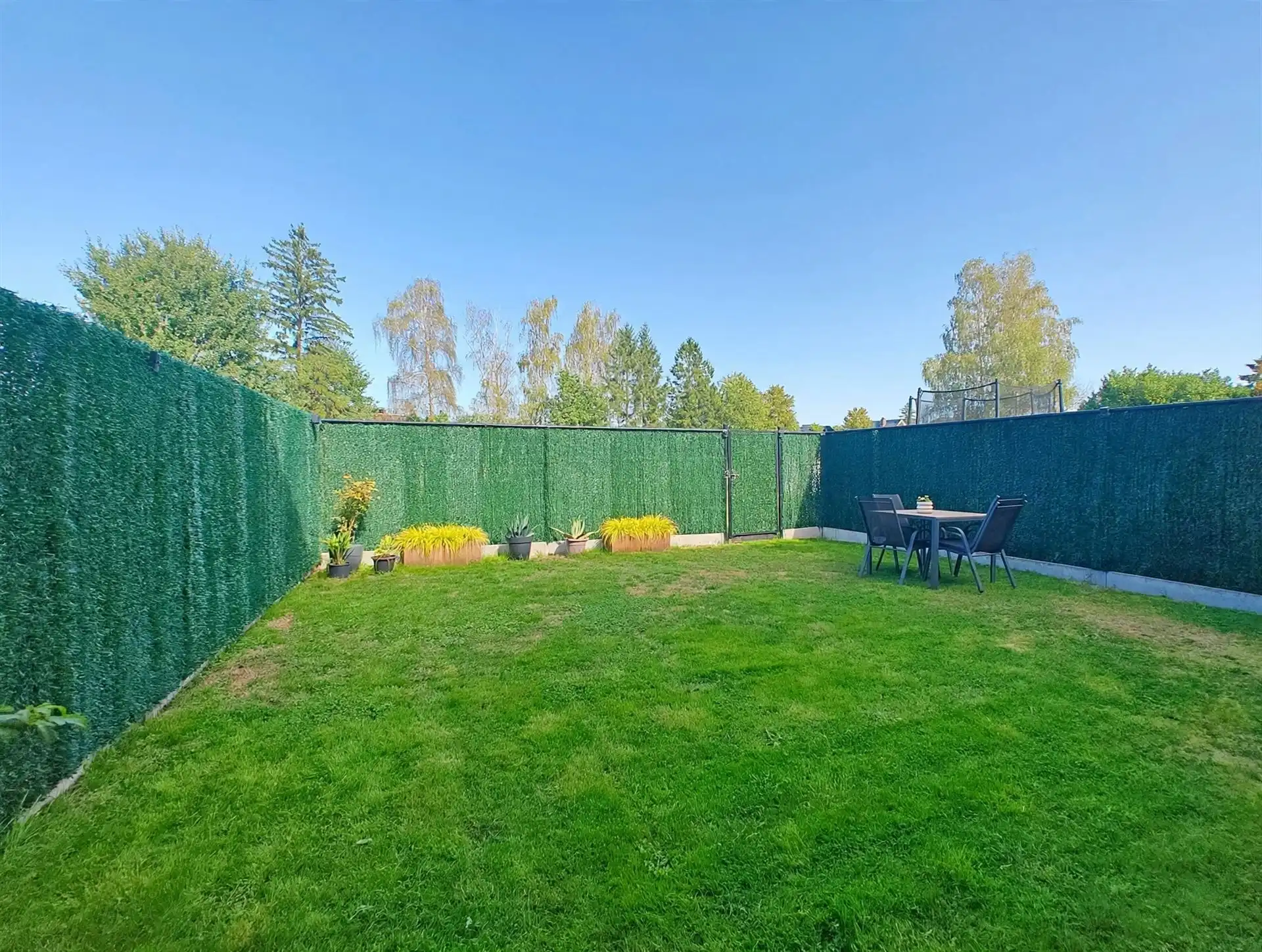 Gelijkvloers appartement met 2 slaapkamers een ruim terras, tuin en extra gemeenschappelijke tuin  foto 3