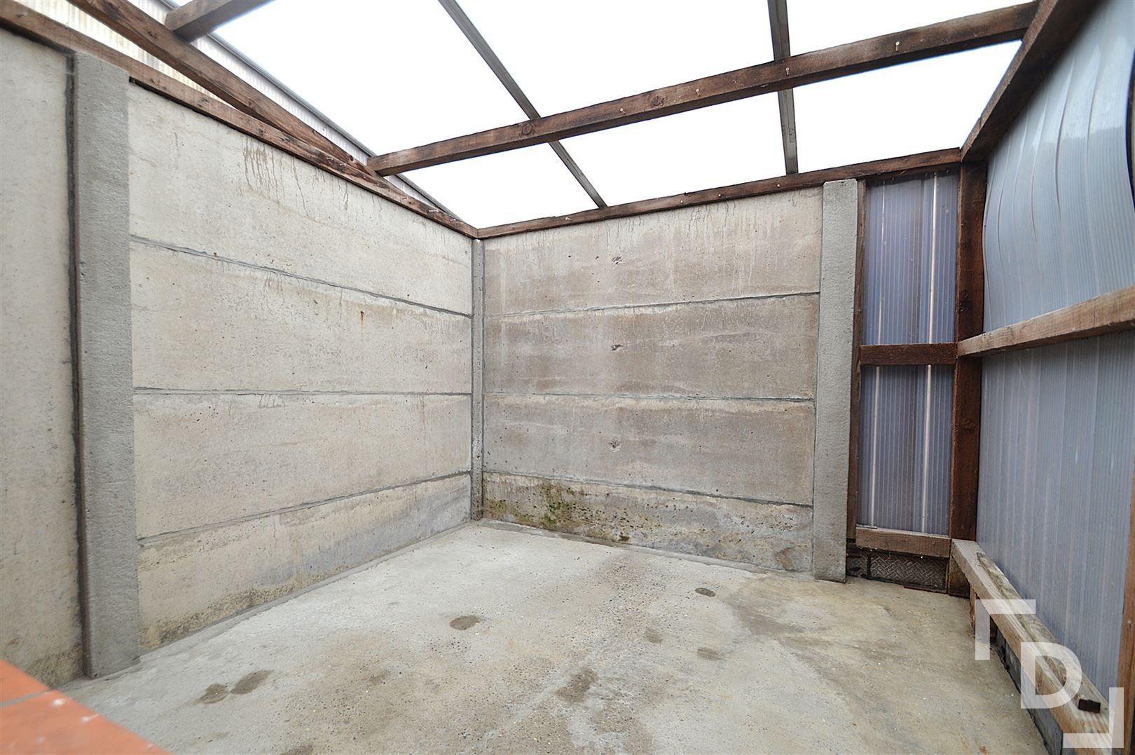 Instapklare woning met 4 slaapkamers en tuin te huur. foto 20