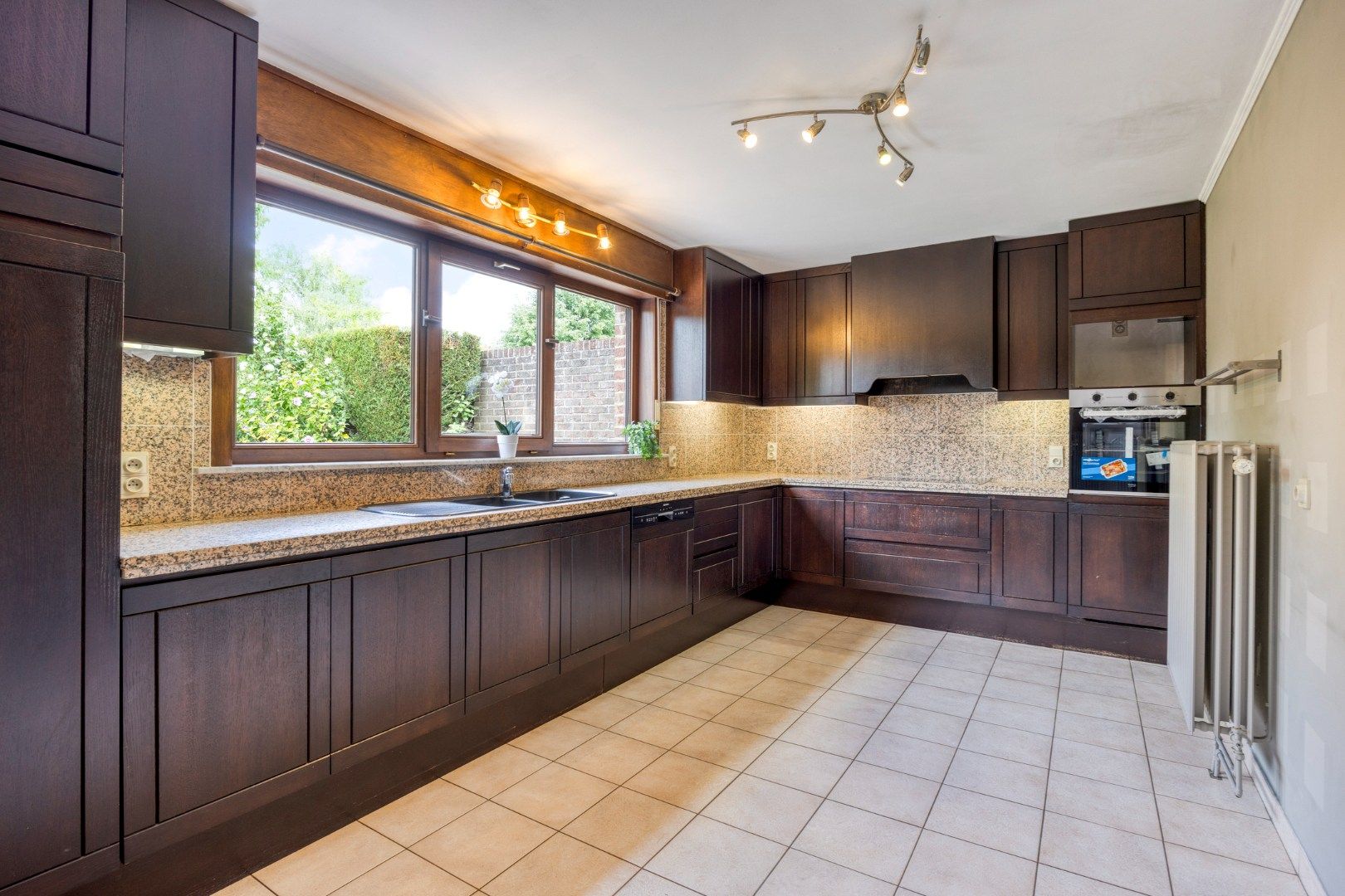 Woning met 3 slaapkamers en tuin in Kessel-Lo – EPC 226 kWh/m² - bewoonbare oppervlakte  177m²  foto 8