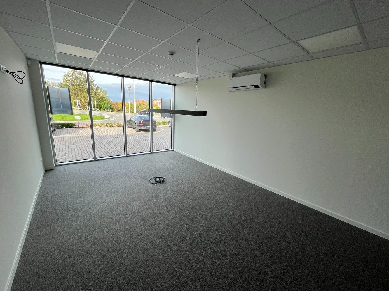 230m² kantoren foto 7