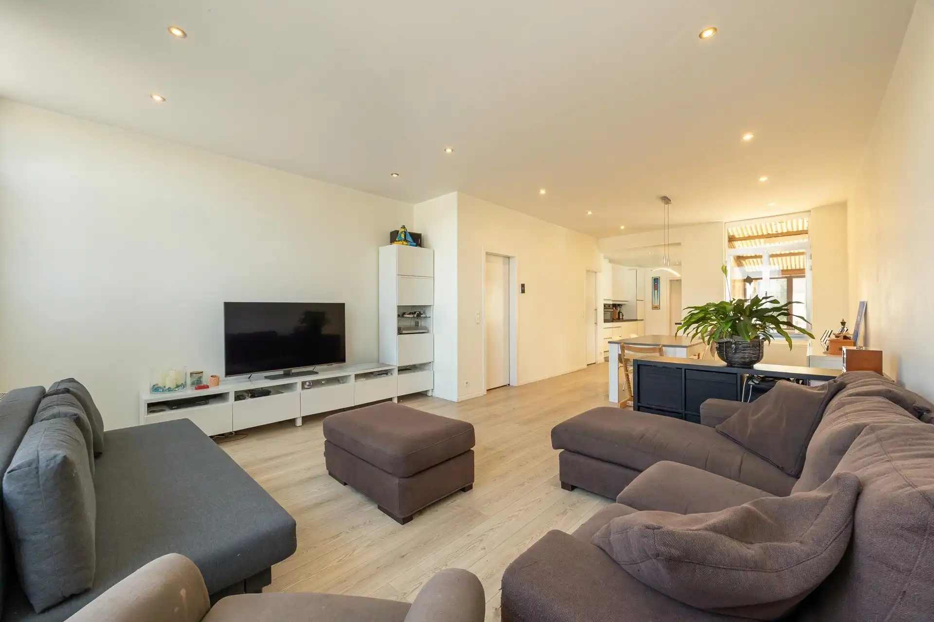 Instapklare woning met 3 slpk, zuidgerichte tuin en atelier foto 5