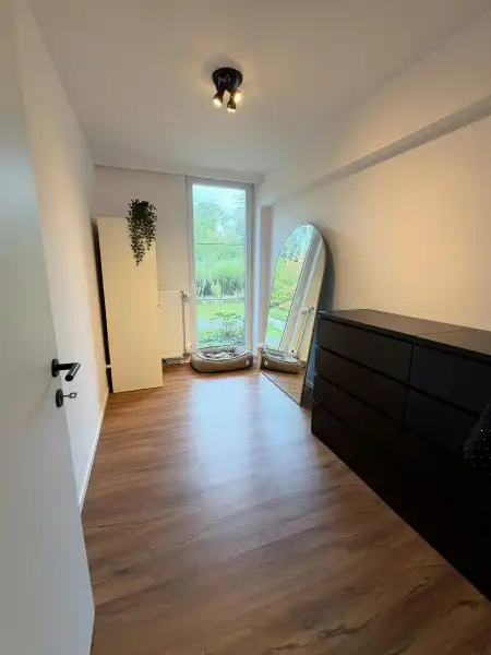 Gelijkvloers wonen in het groen, met zonnige tuin en 2 slaapkamers foto 6