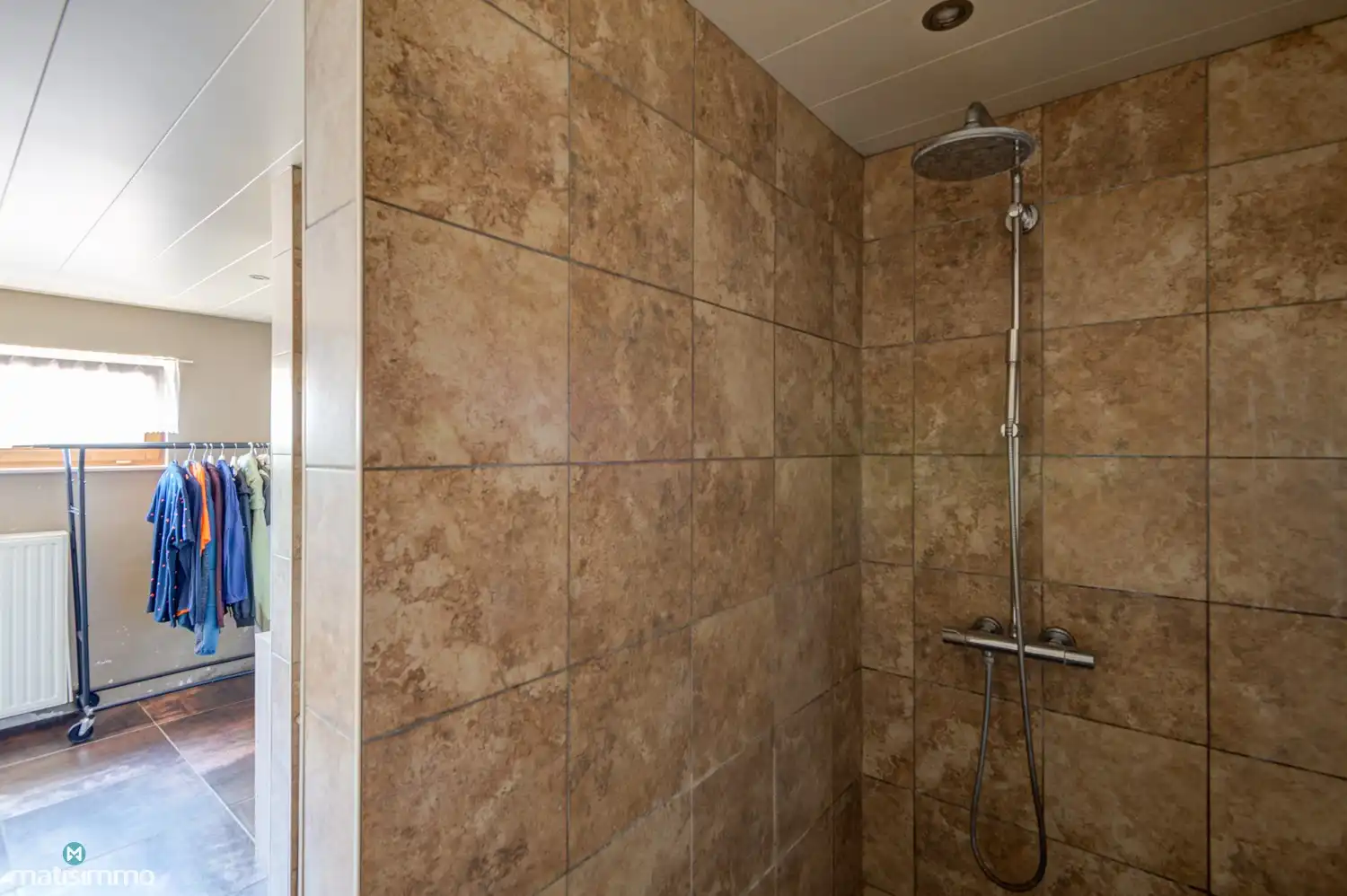 CHARMANTE EN RIANTE EENGEZINSWONING MET 4 RUIME SLAAPKAMERS, 2 BADKAMERS, OPSLAGRUIMTE/WERKHUIS EN UITGESTREKTE TUIN (1.355 M²) IN GROTE-SPOUWEN foto 16