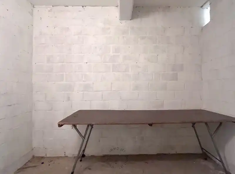 Instapklaar appartement met twee slaapkamers, terras en autostaanplaats in hartje Beveren foto 13