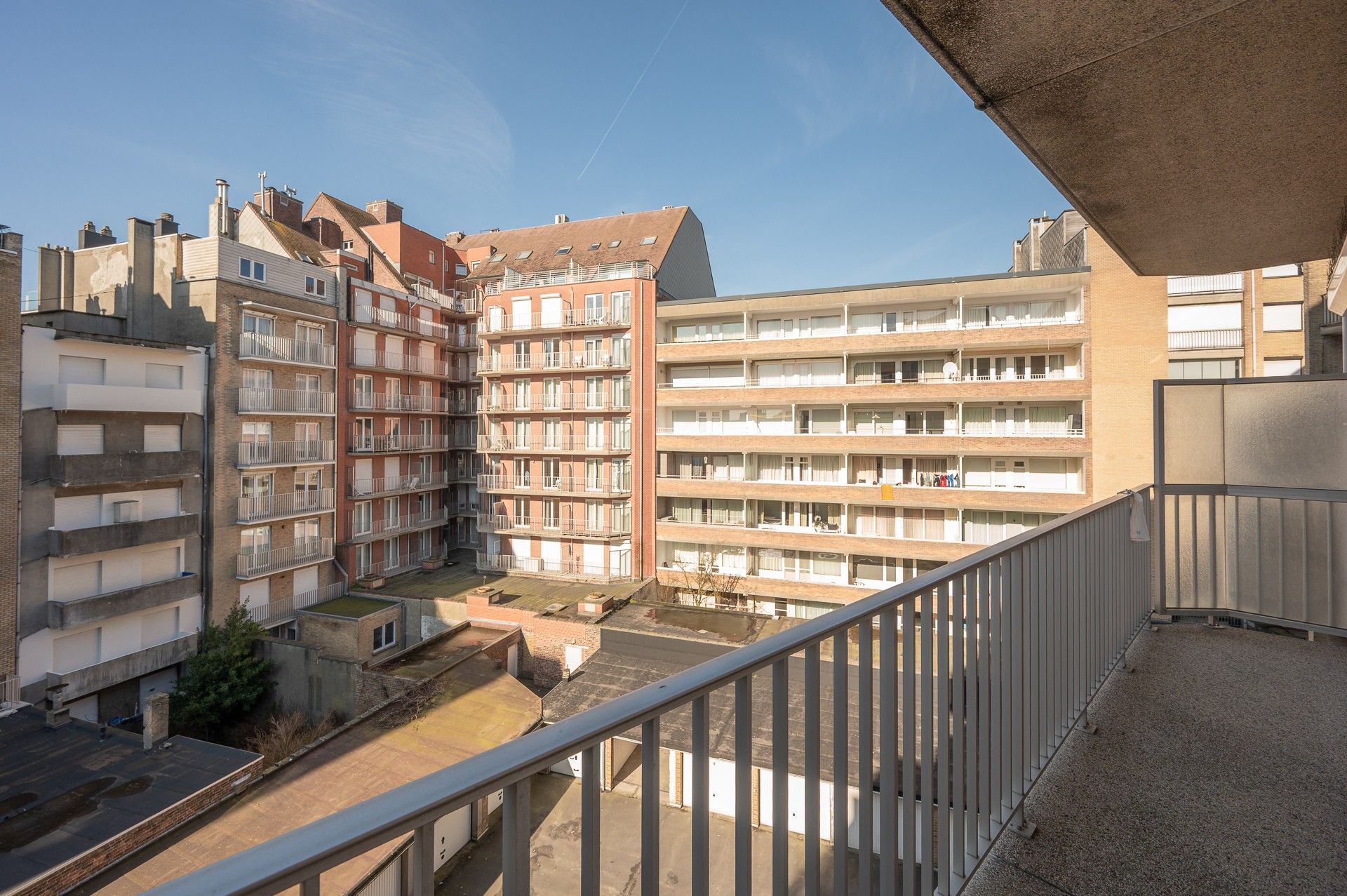 Gemeubeld: ruim 3slpk-appartement met zijdelings zeezicht te Knokke foto 17