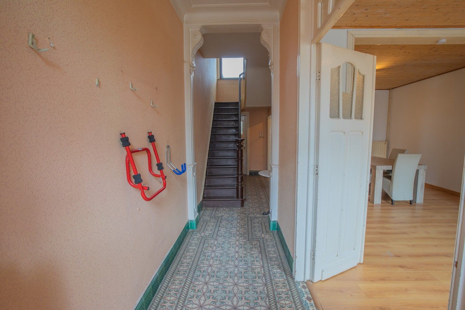 Te renoveren statige woning met authentieke charme in Scherpenheuvel foto 9