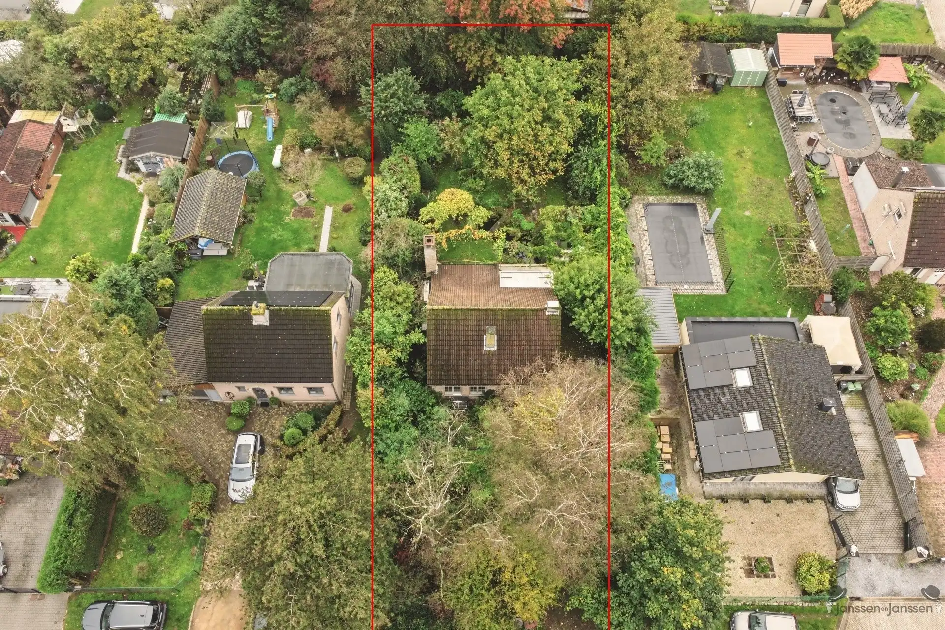 Hoofdfoto van de publicatie: Vrijstaande woning in prachtige groene omgeving op perceel van 955m²