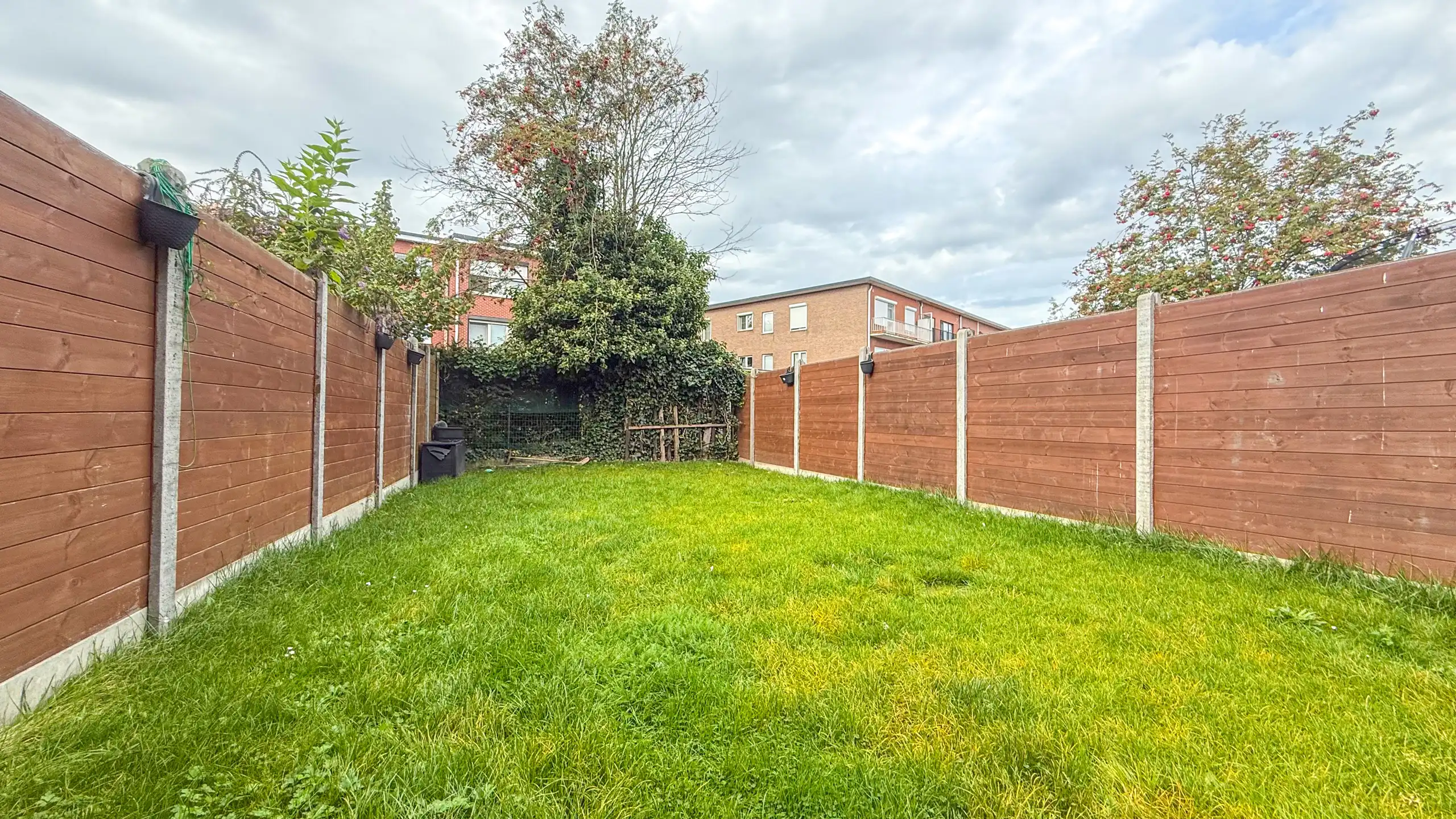 Volledig gerenoveerde woning met 3 slpks + garage en tuin! foto 40