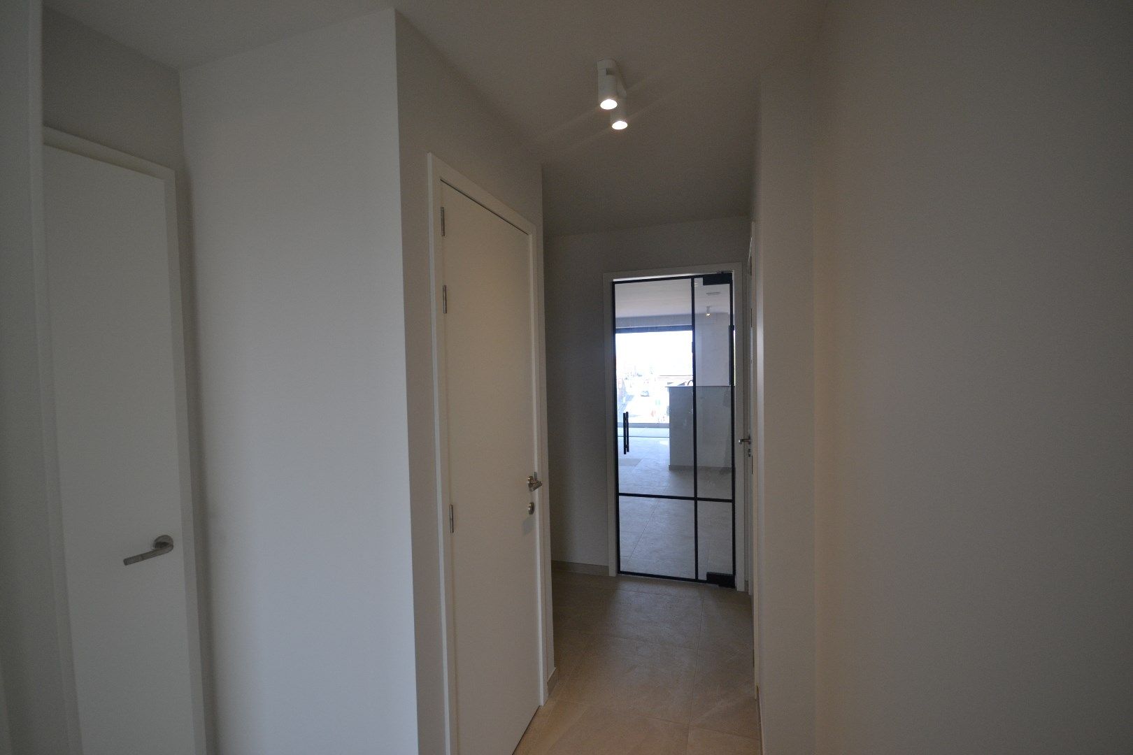 Nieuwbouw appartement te huur met 2 slaapkamers   foto 9