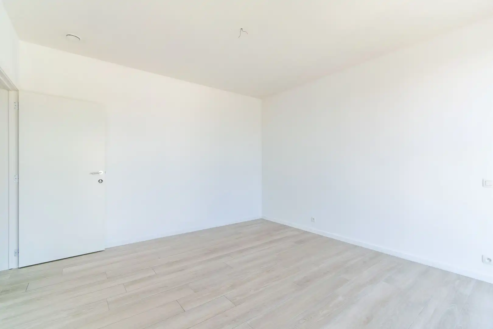 Een ruim (116m²), recent nieuwbouwappartement te Dilbeek! foto 17