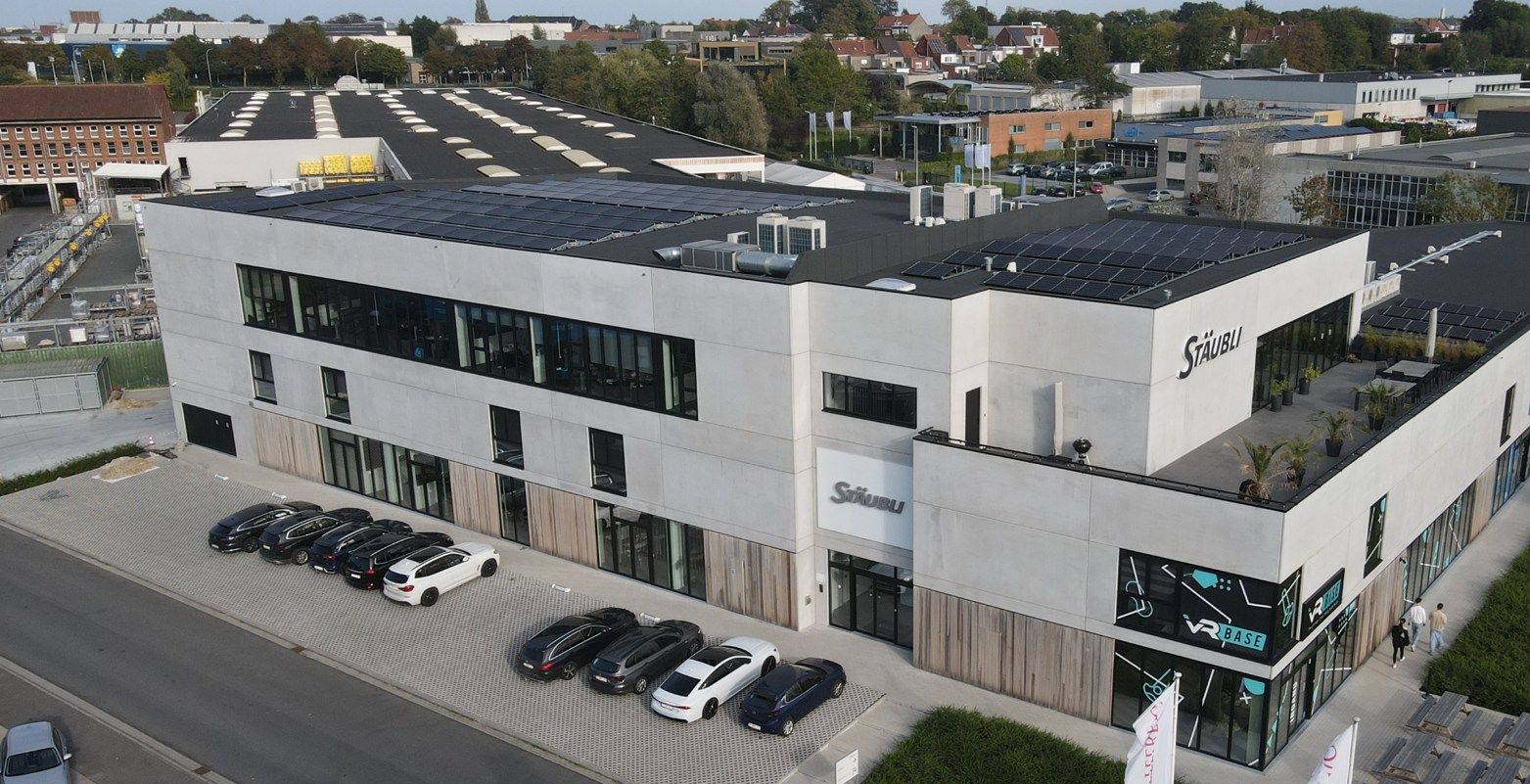 Modern en veelzijdig kantoorgebouw te huur – Pottelberg, Kortrijk foto {{pictureIndex}}