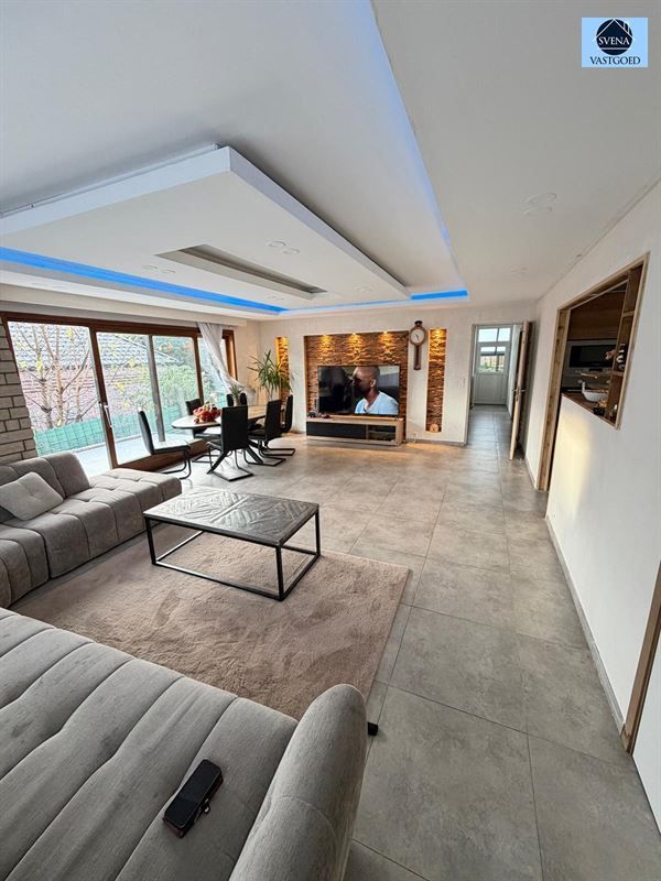 WONING MET HANDELSRUIMTE EN 3 SLAAPKAMERS foto 3