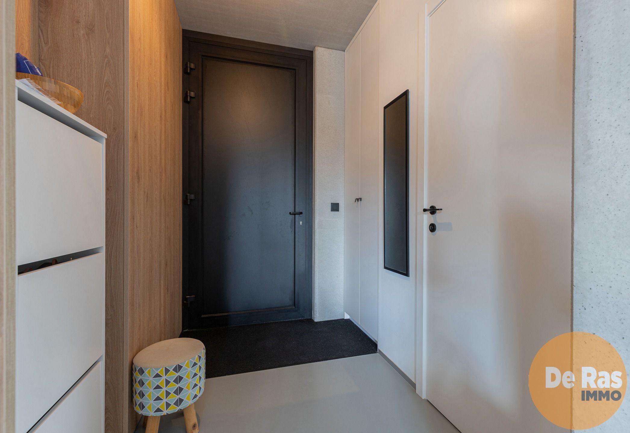 GIJZEGEM - Energiezuinige moderne woning  in rustige straat foto 2