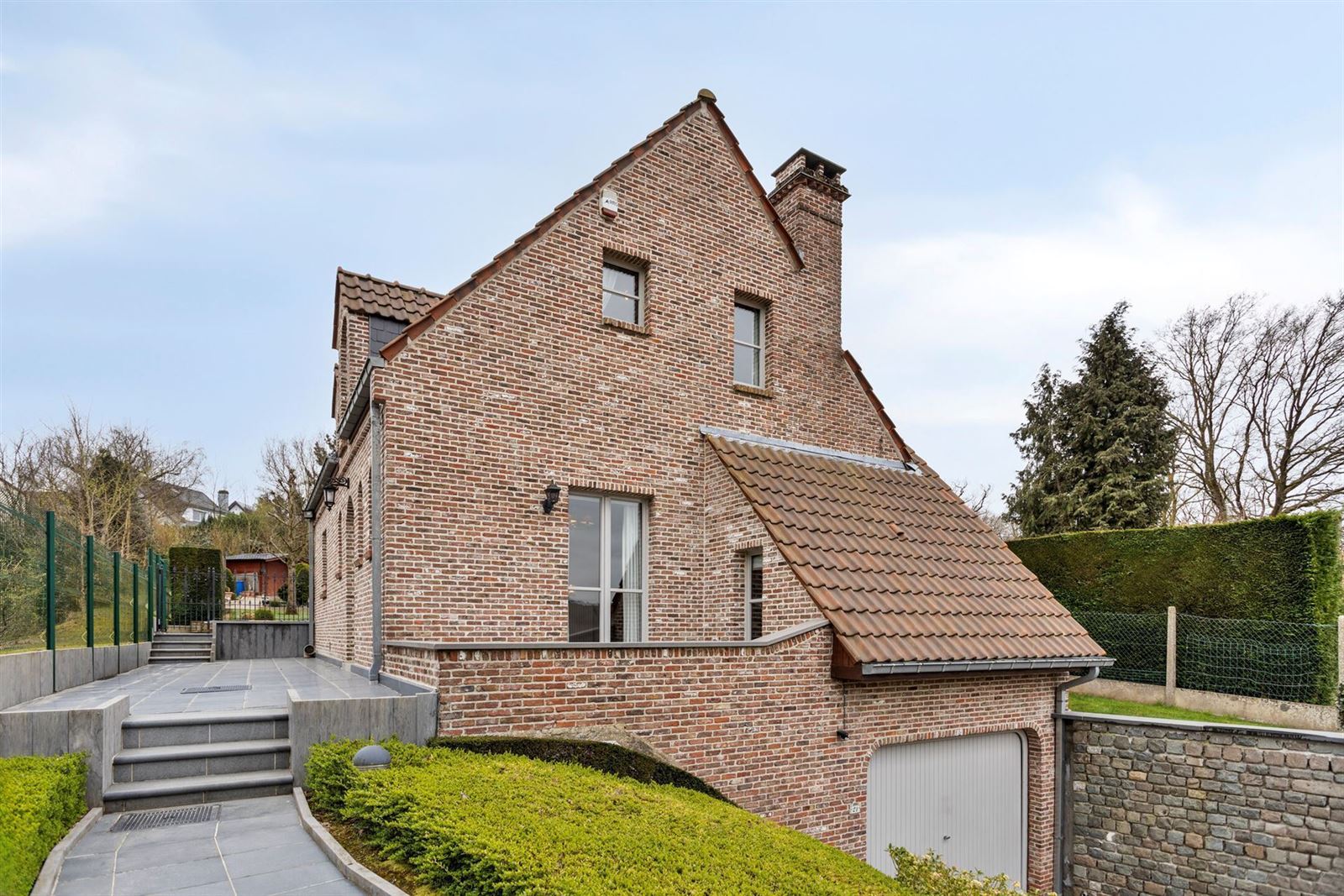 Karaktervolle viergevelwoning op 7a 49ca foto 3