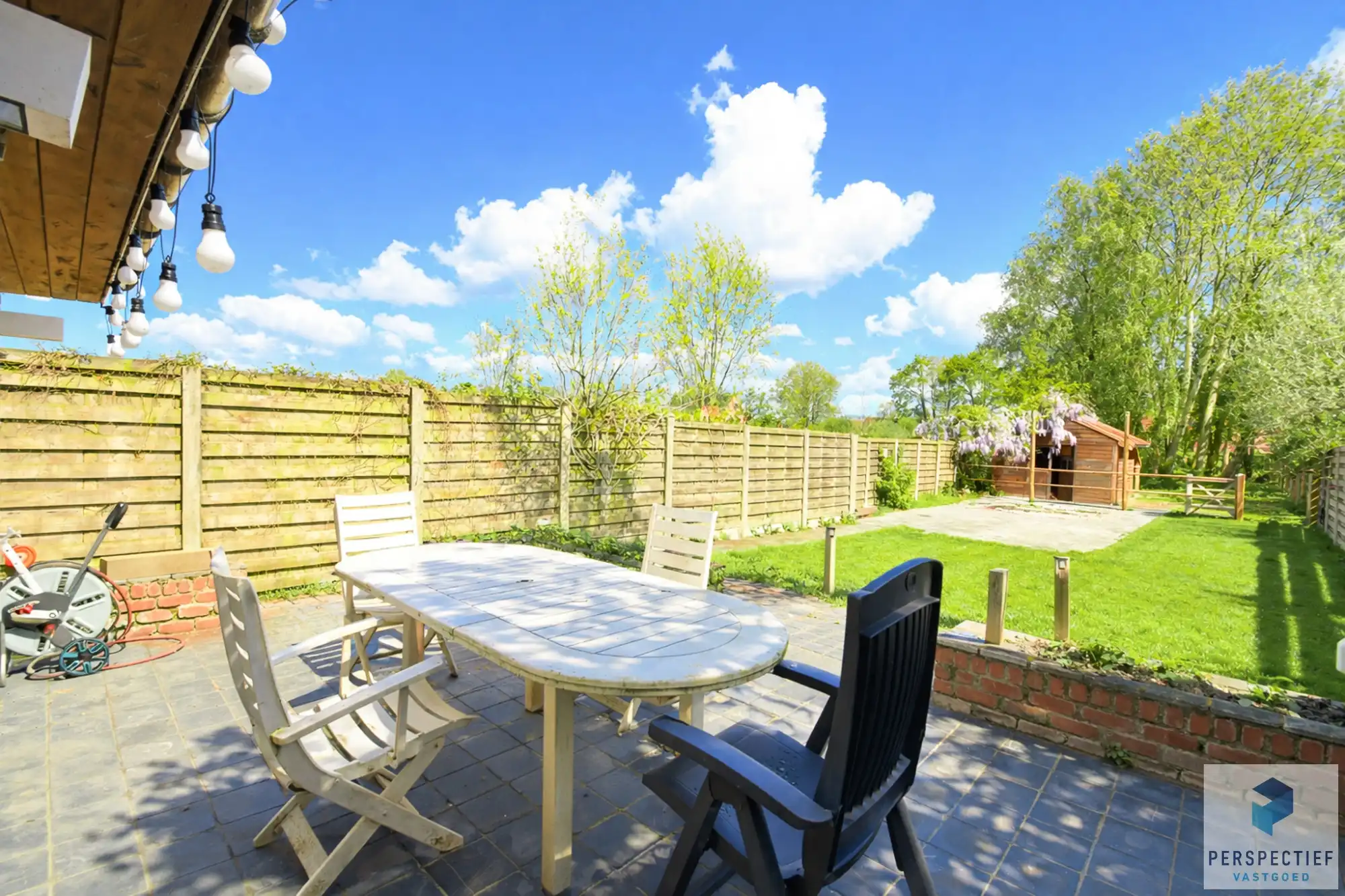 Ruime woning met tuin, kleine weide & bijgebouw gelegen in landelijke omgeving in Oedelem op  1 365 m² foto 7