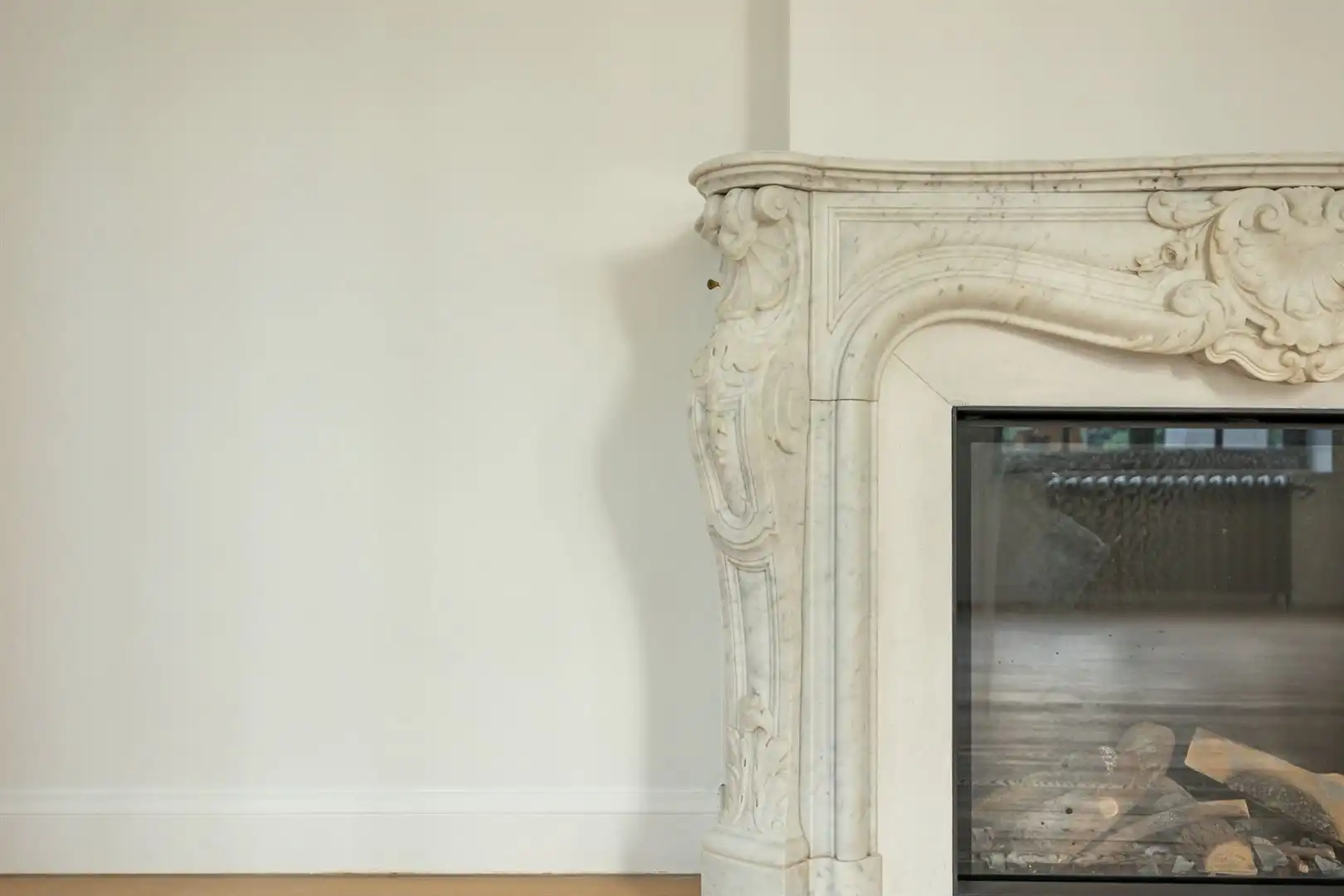 State-of-the-art villa tussen eeuwenoude bomen foto 5