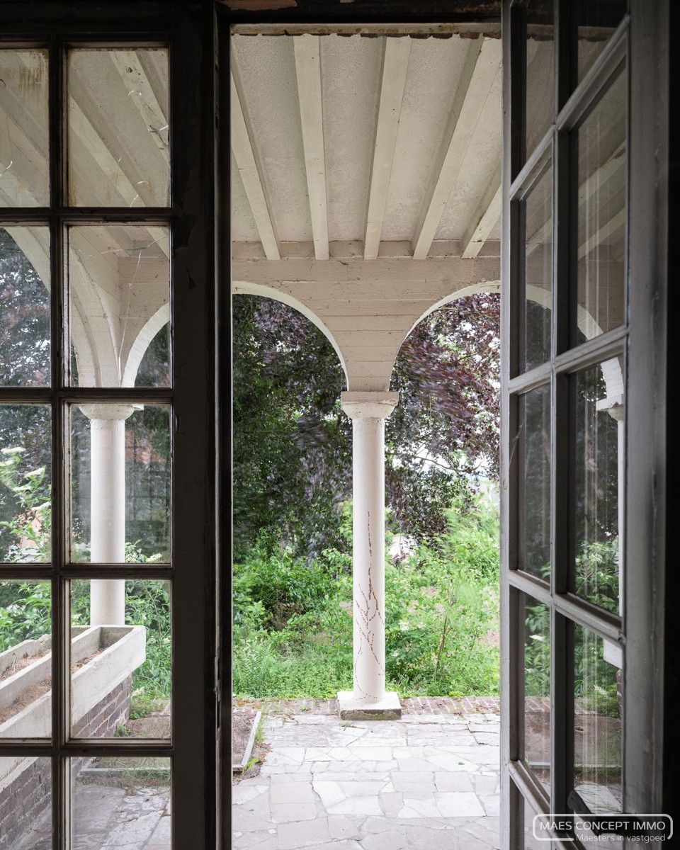 Unieke te renoveren burgerwoning in Kaster foto 12