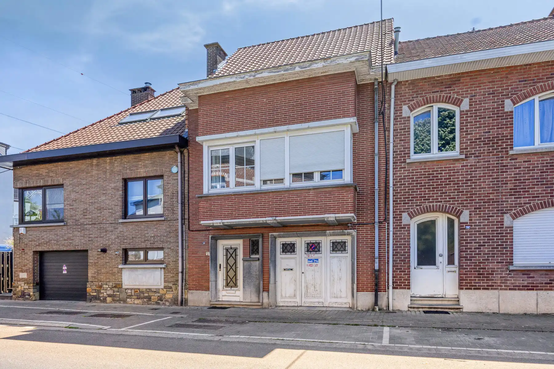 Gunstig gelegen woning met 3 slaapkamers, tuin en garage foto {{pictureIndex}}