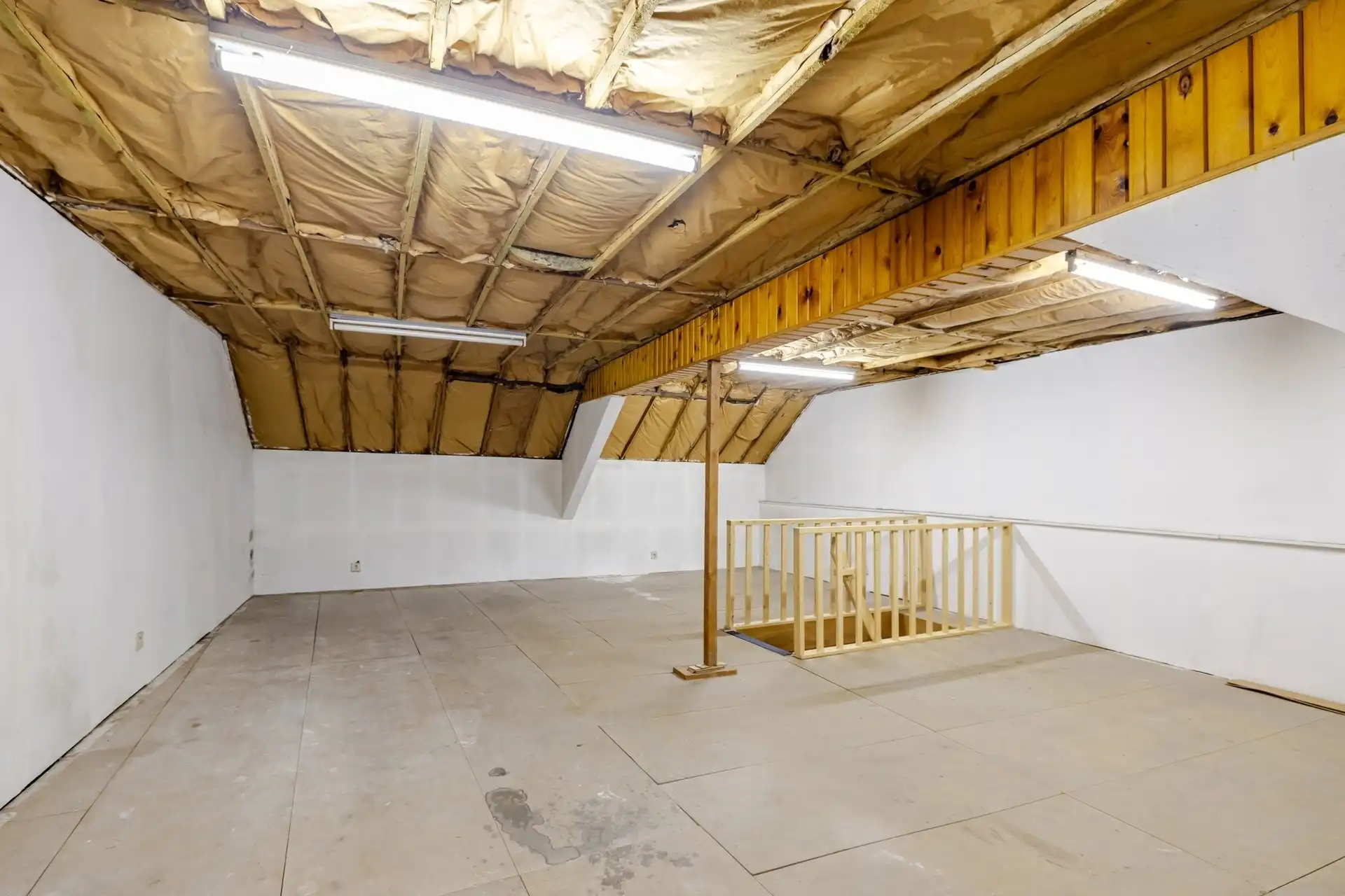 3-slaapkamerwoning met loods in het centrum van Wetteren foto 17