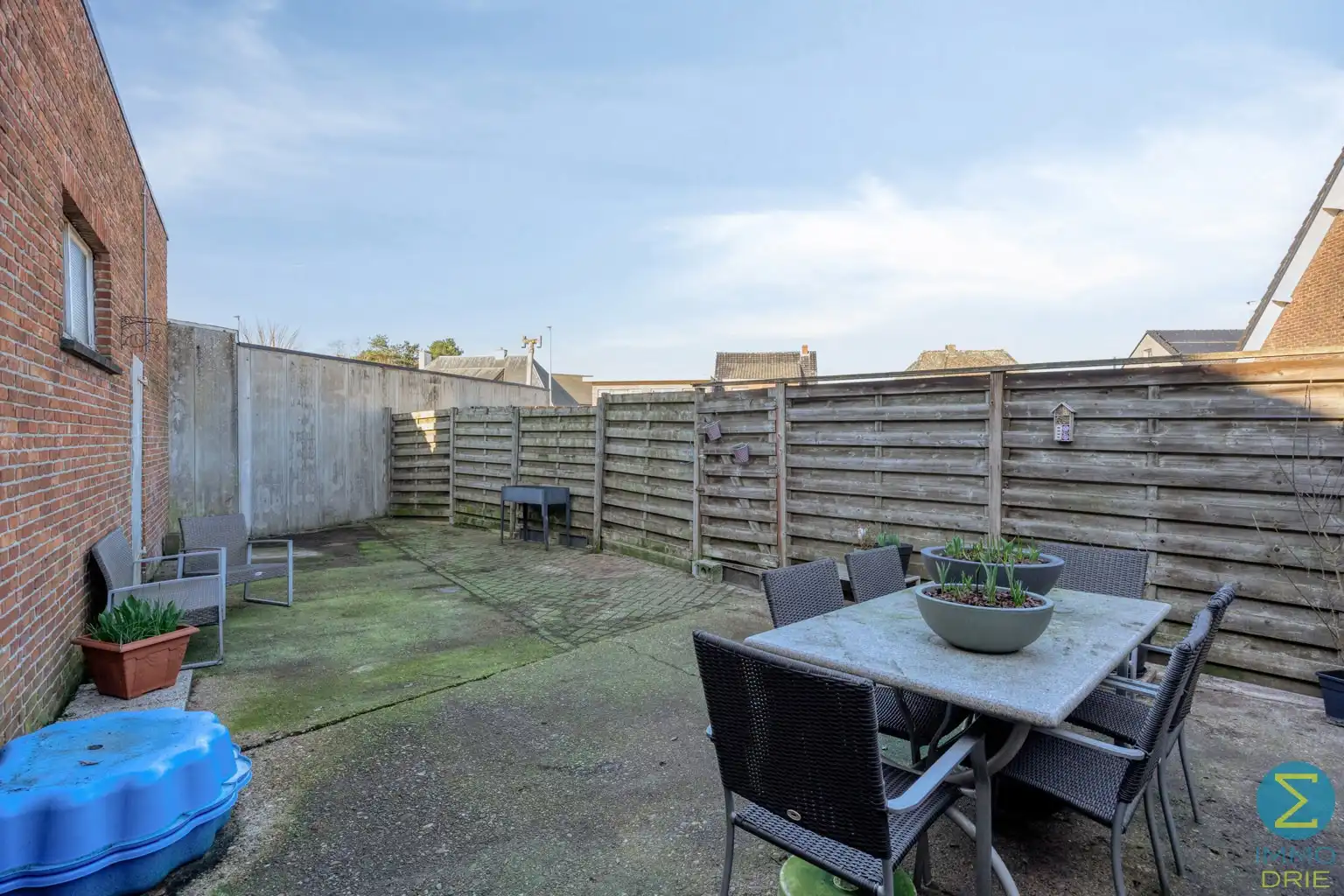 Woning met gelijkvloerse handelsruimte nabij het centrum foto 26