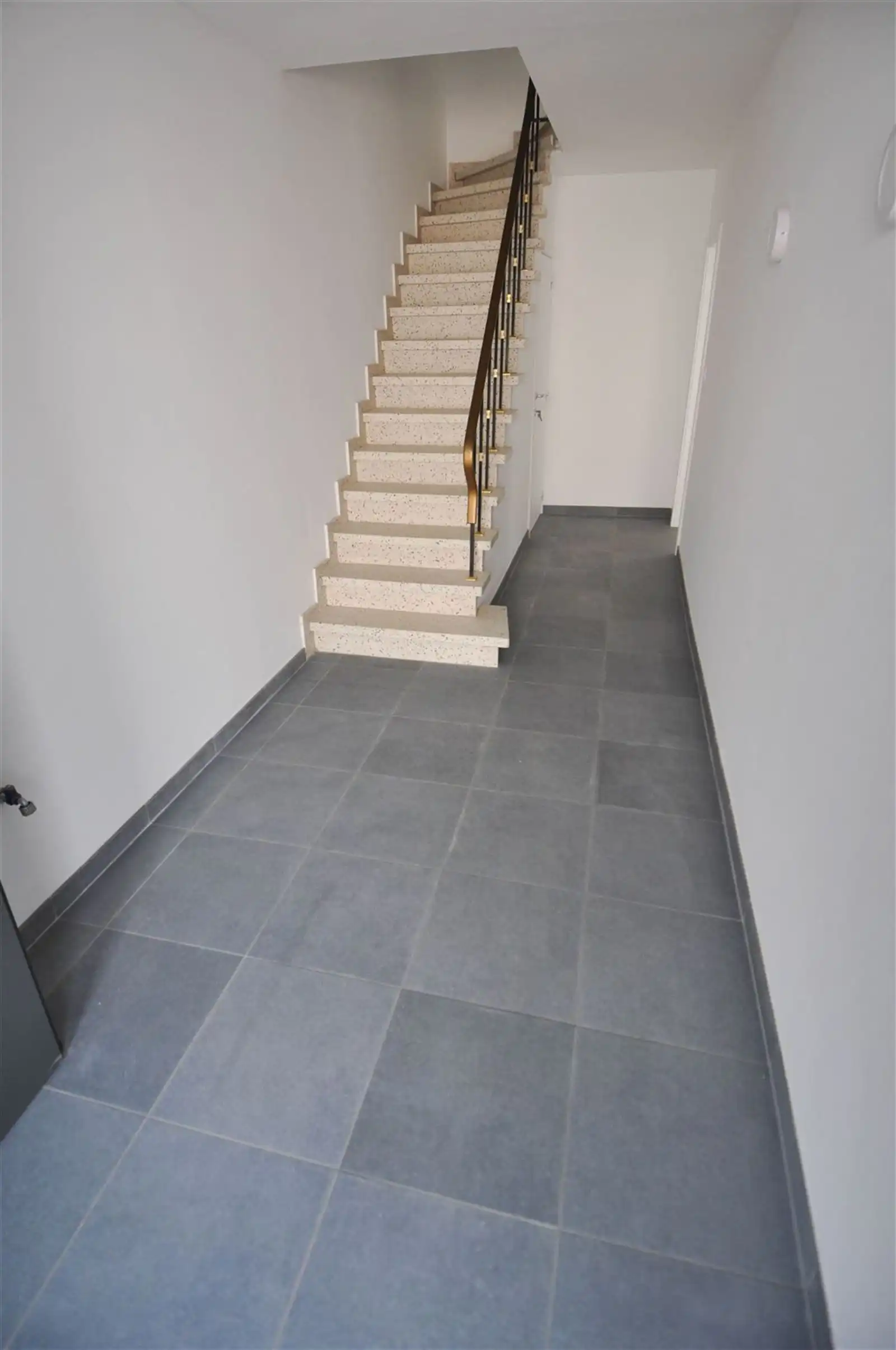 Appartement op de 1ste verdieping met 2 slaapkamers foto 13