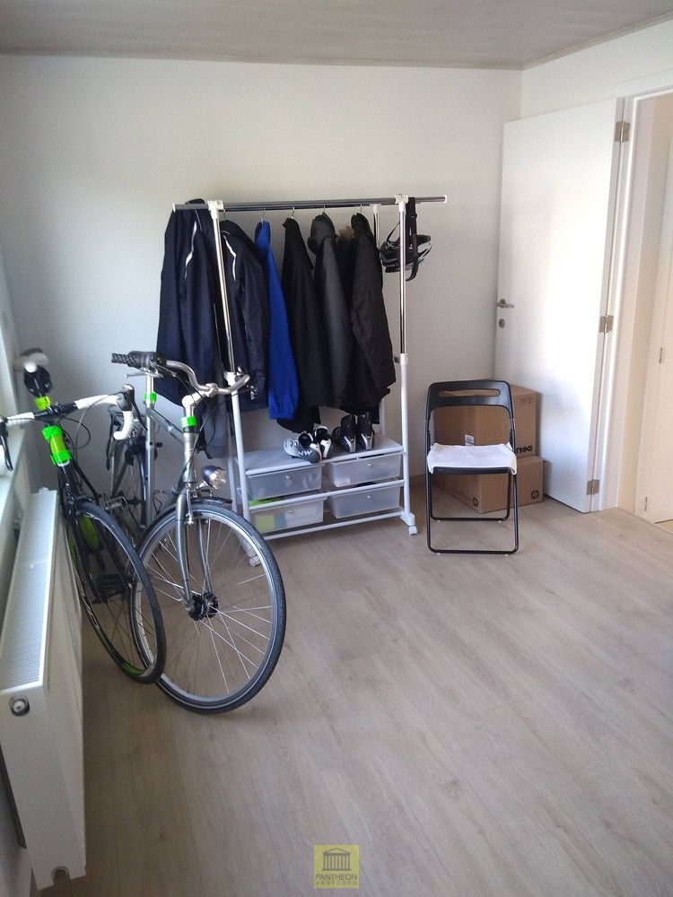 Woning met terras en tuintje! foto 9