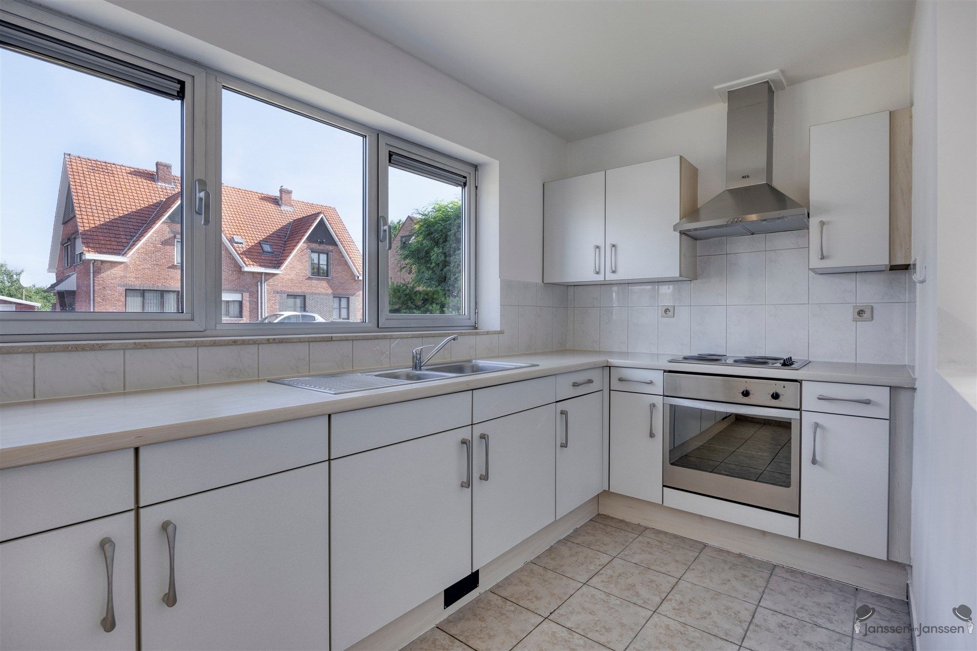 TE HUUR - Rustig gelegen gelijkvloers appartement met tuin te Leopoldsburg foto 8