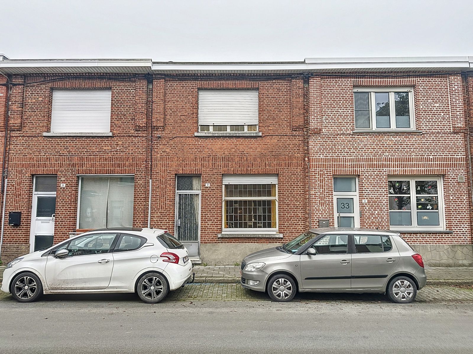 Hoofdfoto van de publicatie: Te renoveren woning met vlotte verbinding naar A12-E19