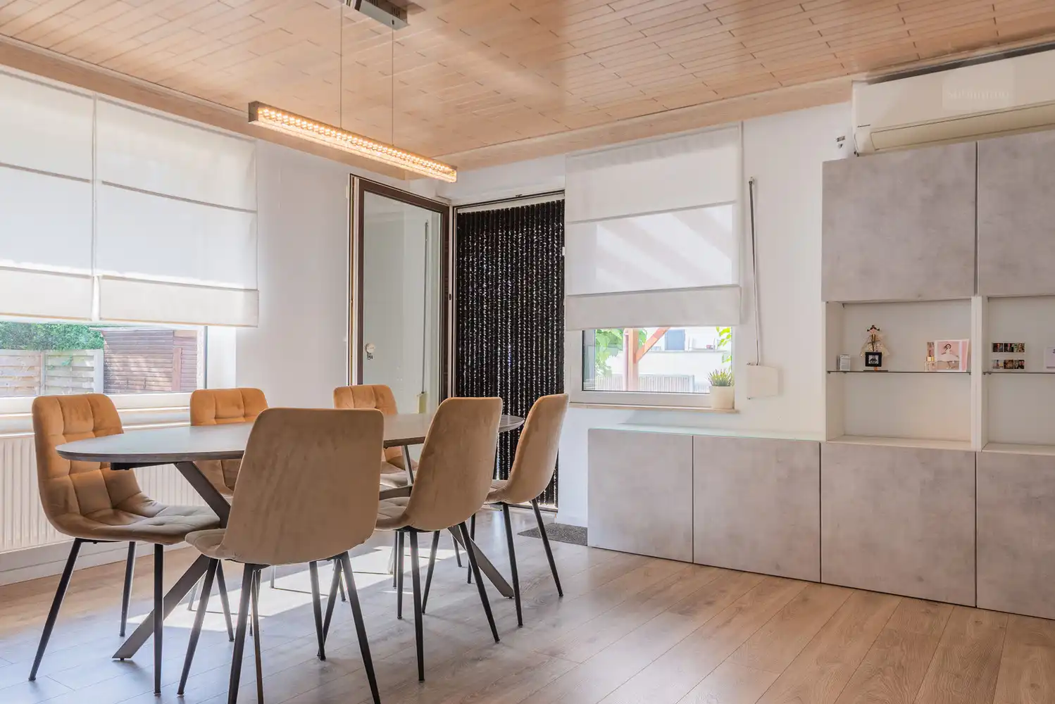 Ruime gezinswoning met 4 slaapkamers op een perceel van 840 m² foto 5