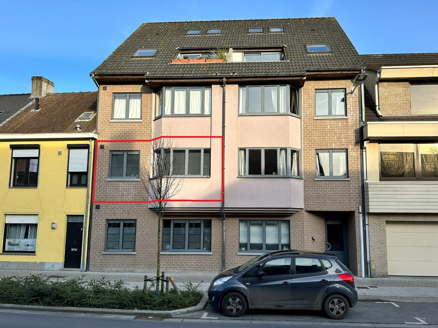 1 slp-appartement met terras, Torhout foto {{pictureIndex}}