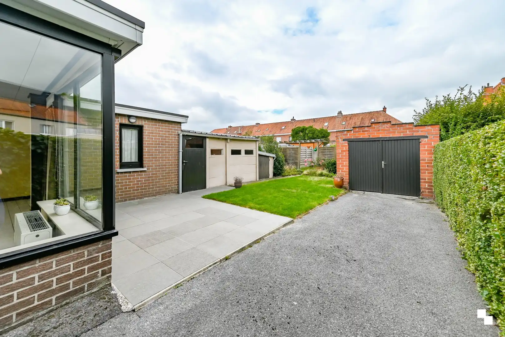 Gezellige, te moderniseren halfopen woning in rustige buurt te Izegem foto 13