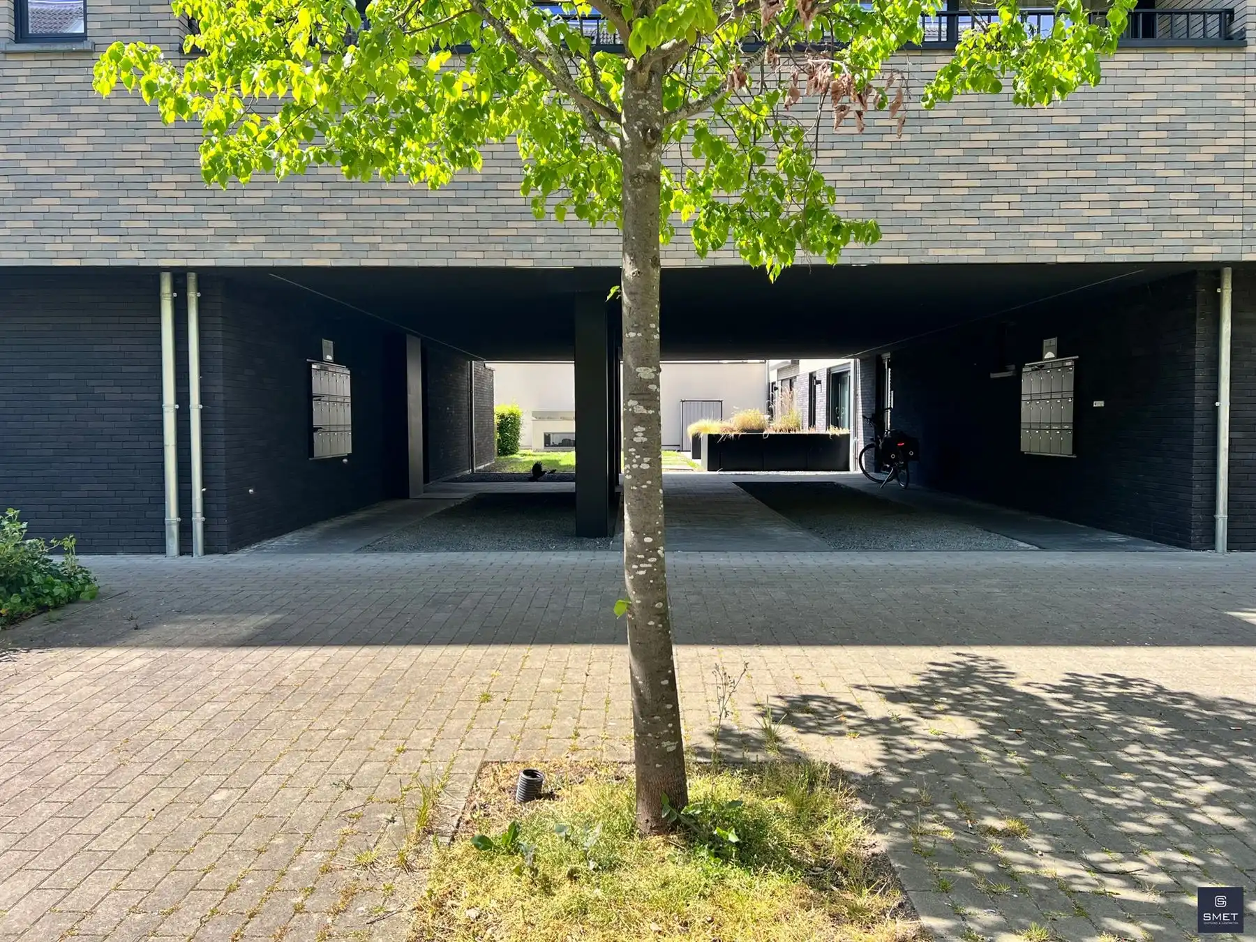 MODERN APPT. MET 2 SPKS, 2 TERRASSEN EN GARAGE foto 3