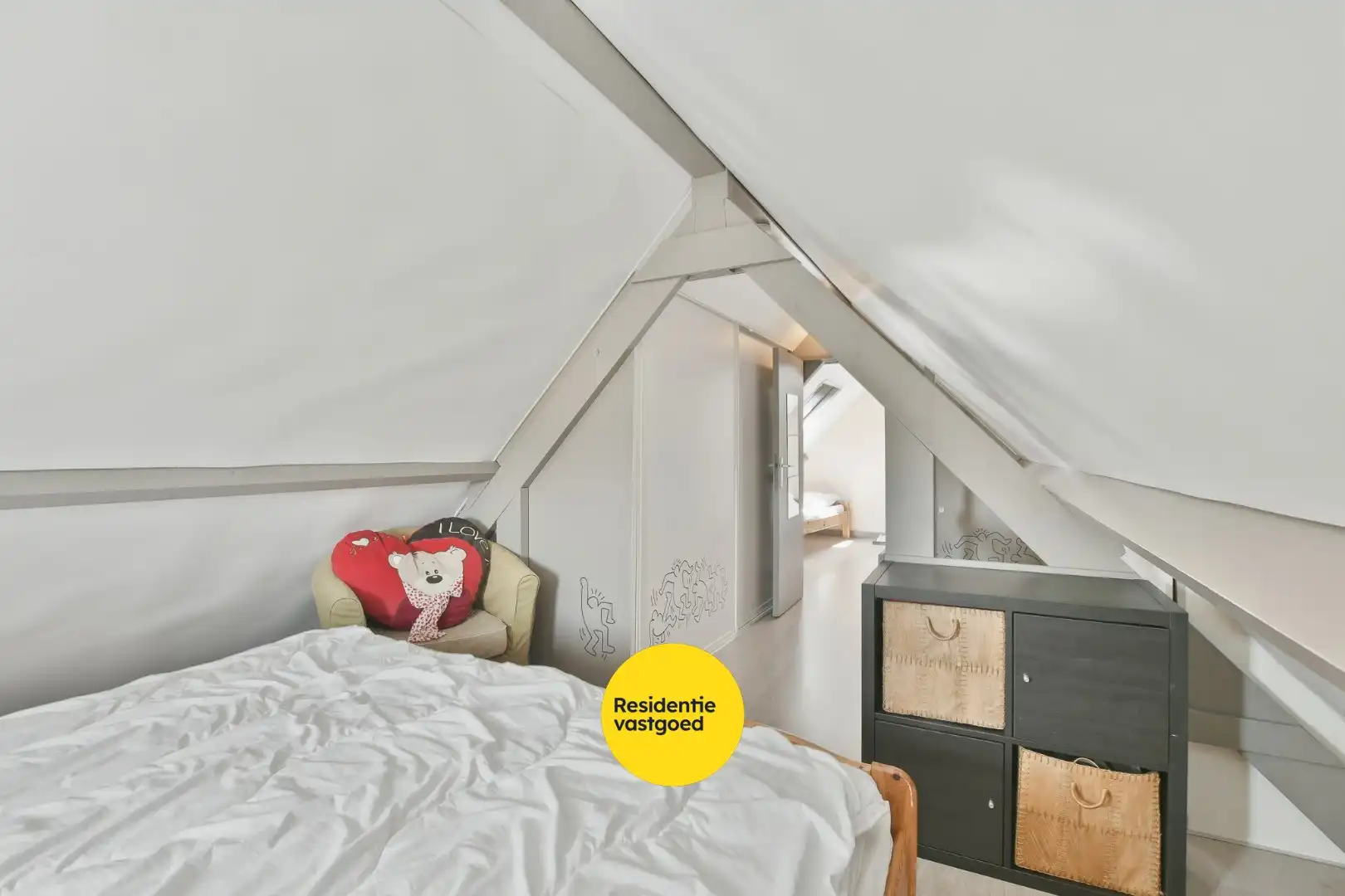 Charmant vissershuisje met 3 slaapkamers en prachtig open polderzicht foto 17