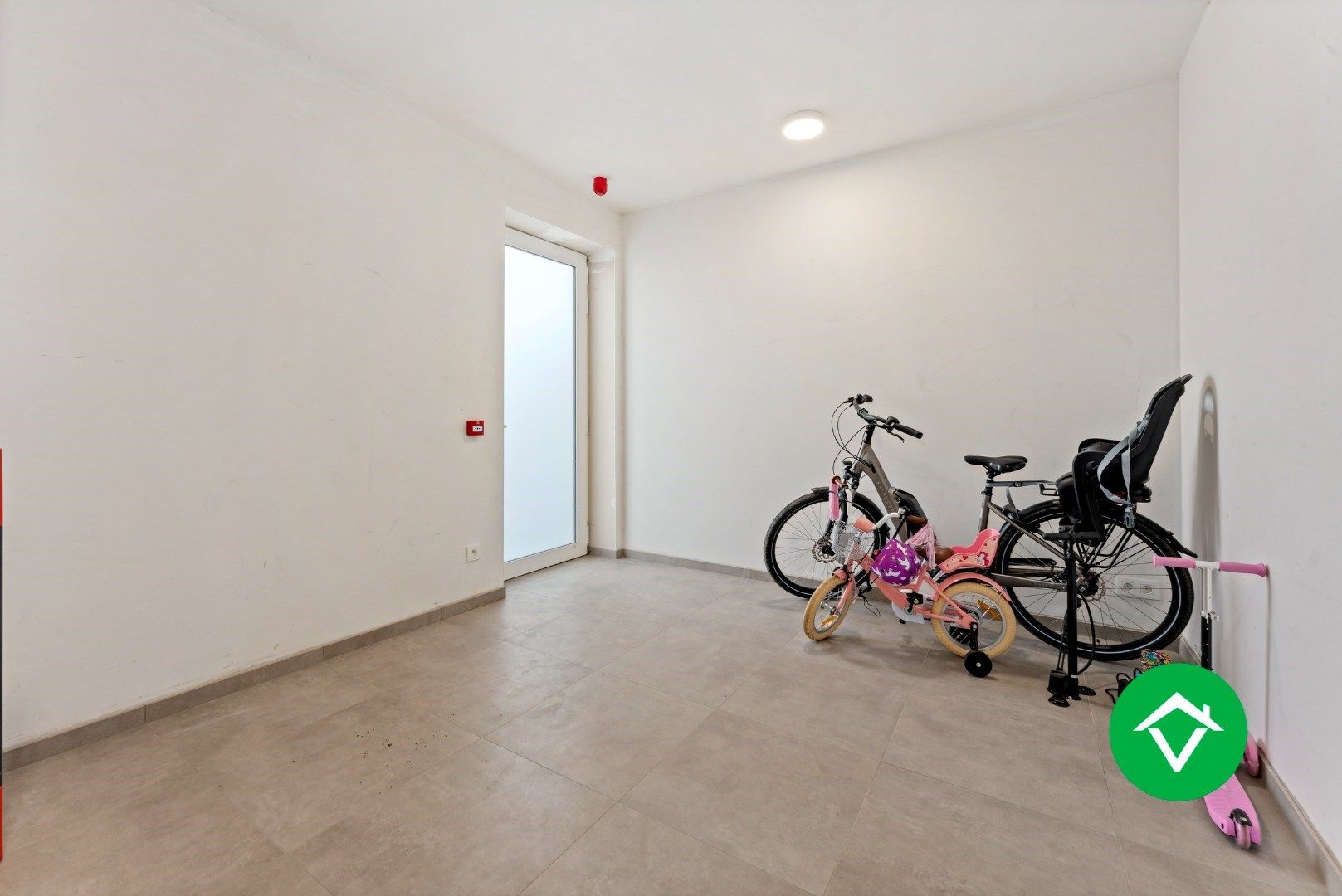 Gelijkvloers appartement met garage te Leke foto 14
