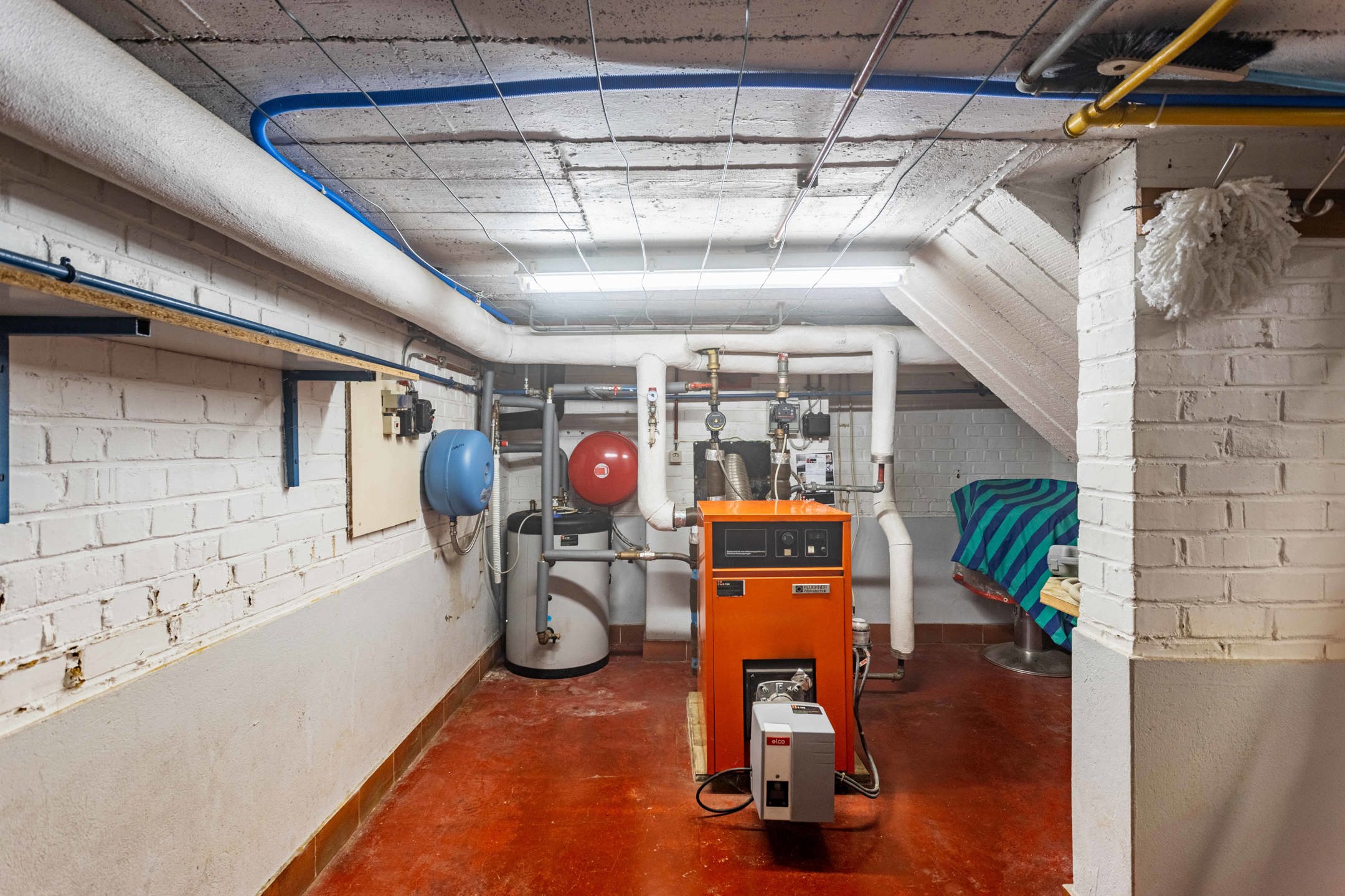 Solide alleenstaande woning op een prachtige locatie foto 22