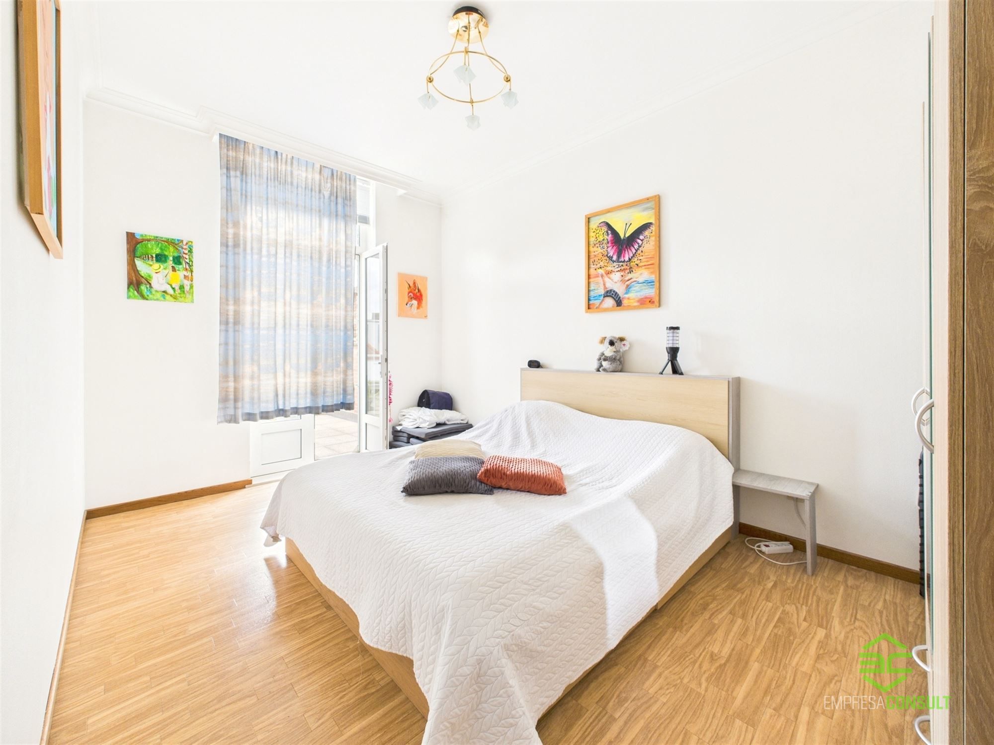 Ruime burgerwoning met groot achtergelegen magazijn! foto 16