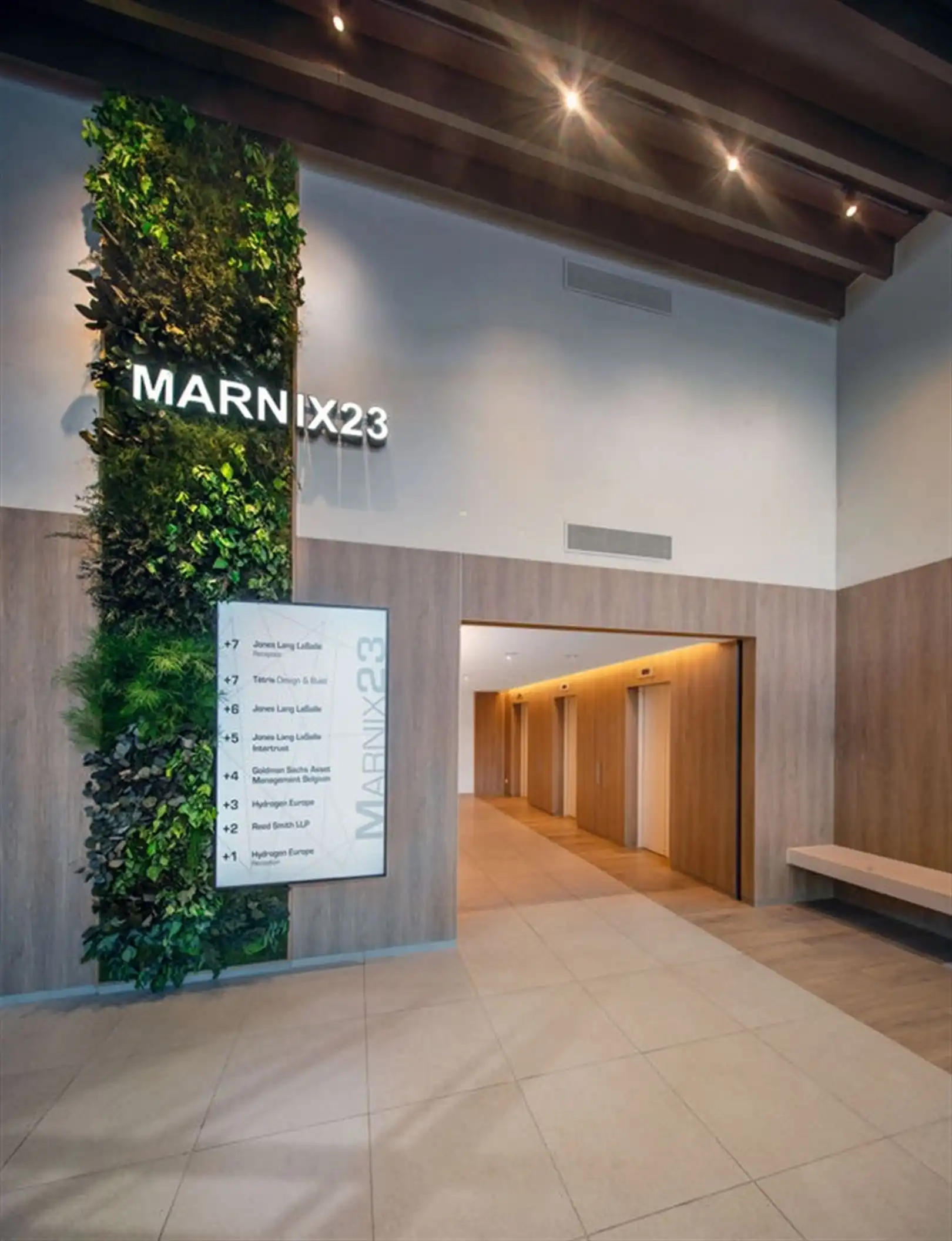 MARNIX 23: 553m² en 880m² te huur foto 8