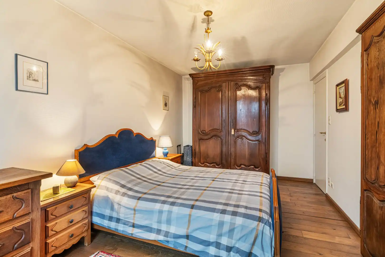 Penthouse in hartje Sint-Truiden met royaal terras, balkon én garage. foto 8