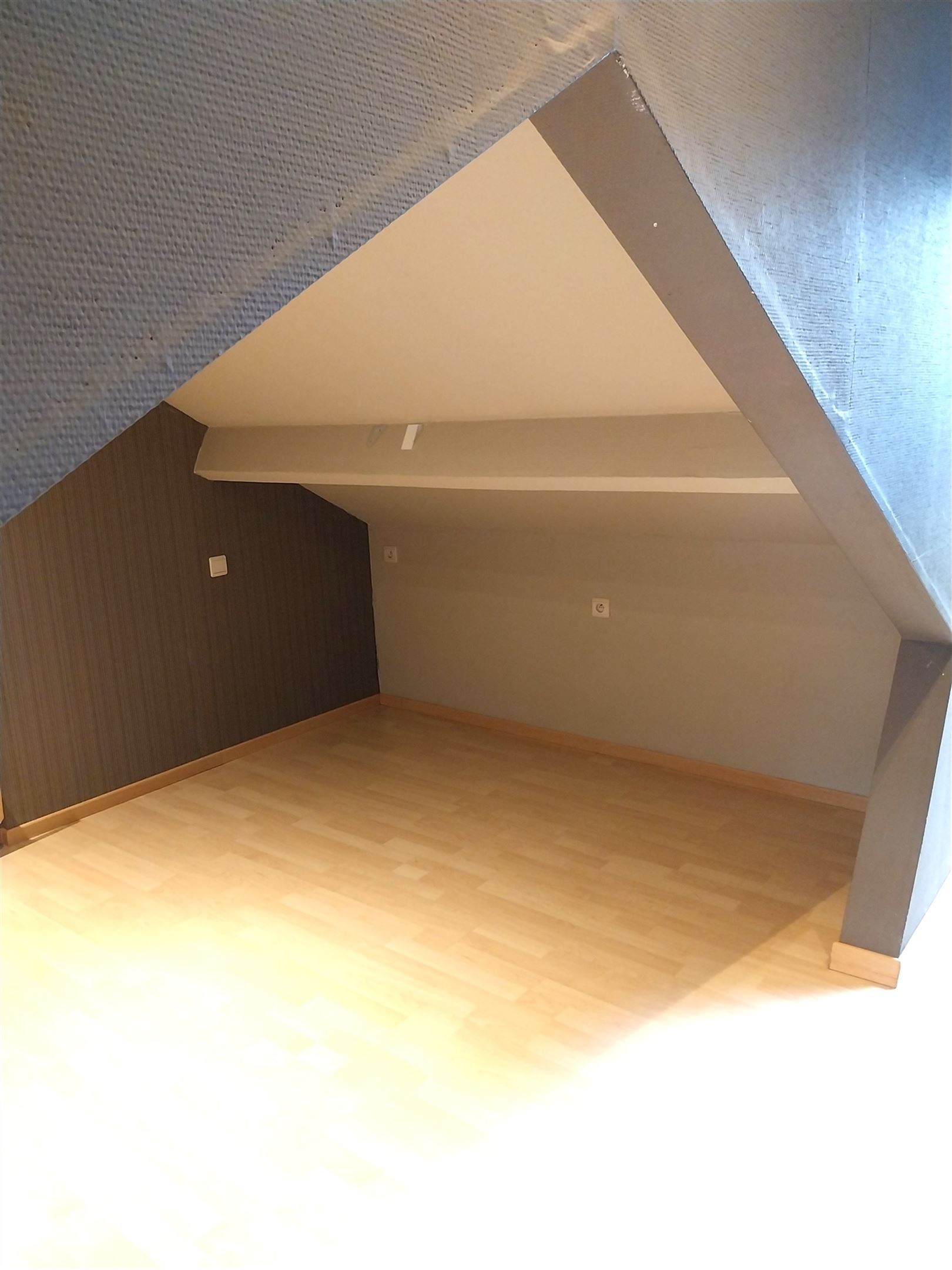 TE HUUR: Vrijstaande woning met tuin op een toplocatie in Heusden-Zolder! foto 22