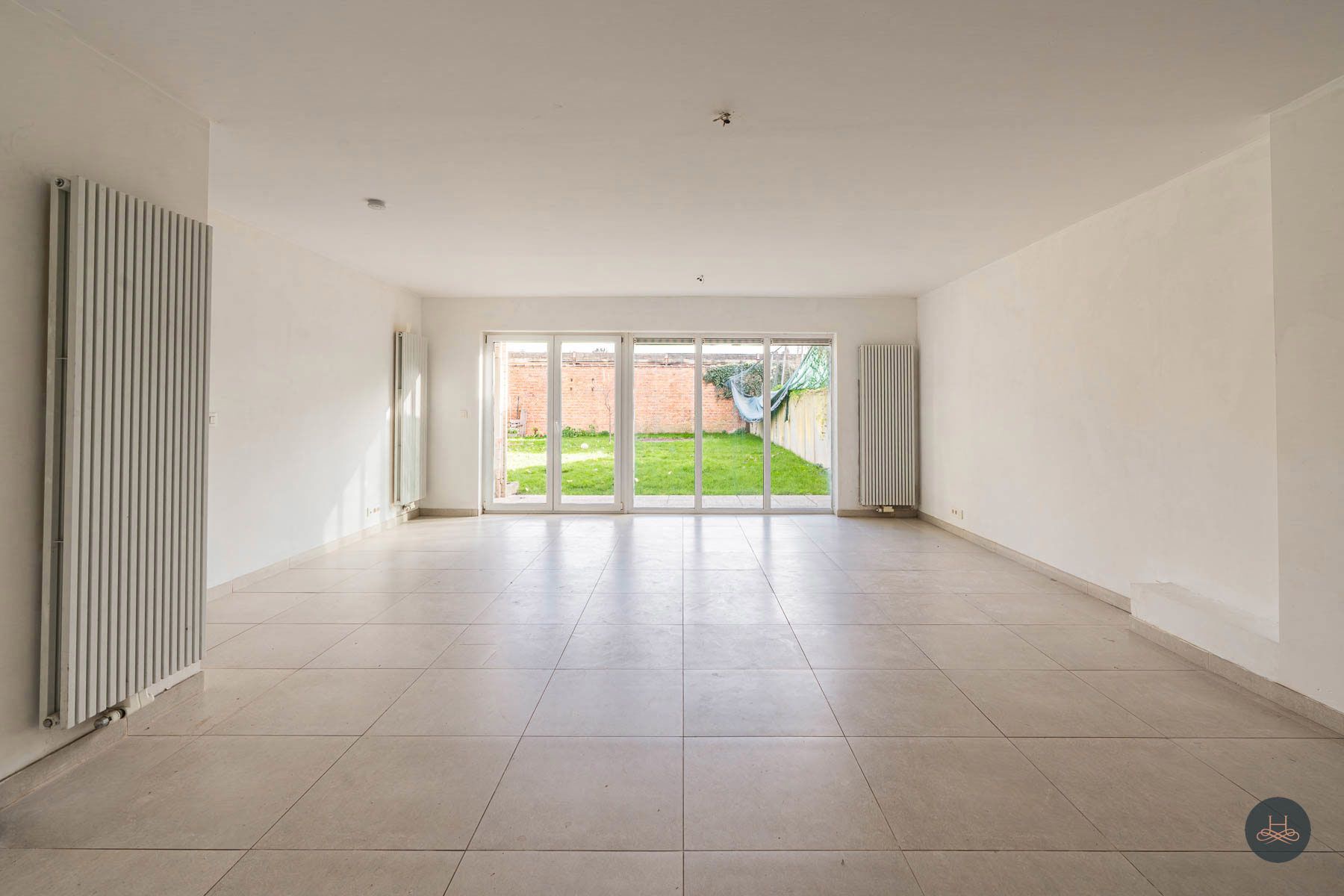 Uniek appartement met ruime tuin foto 10