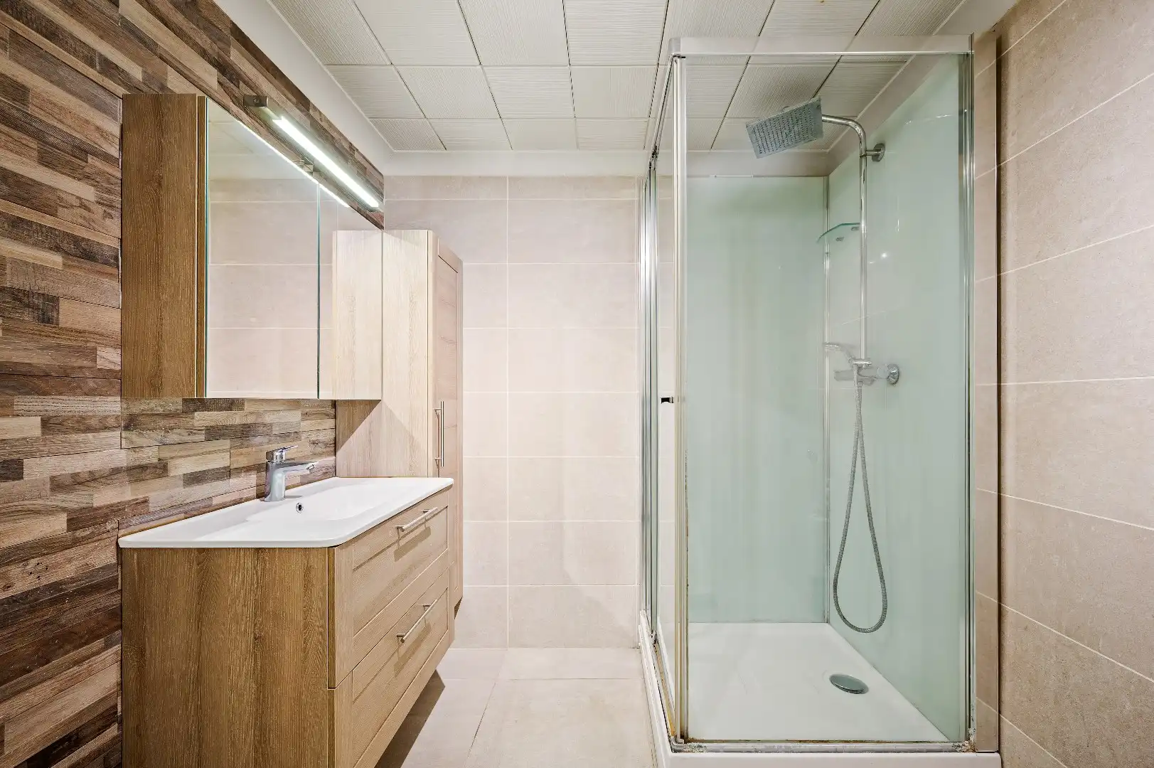 Ruim, instapklaar appartement te centrum Tienen foto 16