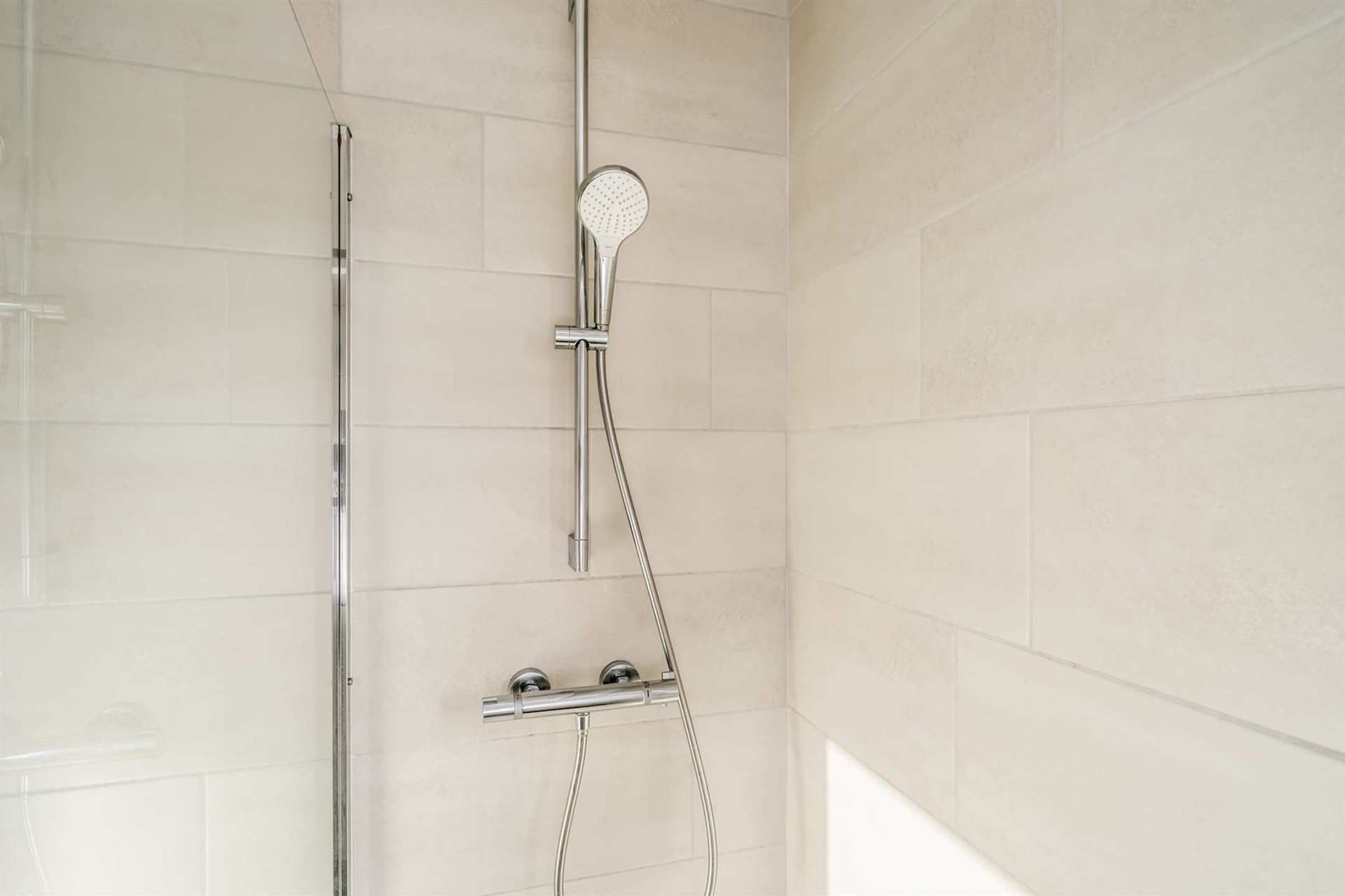 Ruim 3 slaapkamer appartement met prachtig uitzicht foto 10
