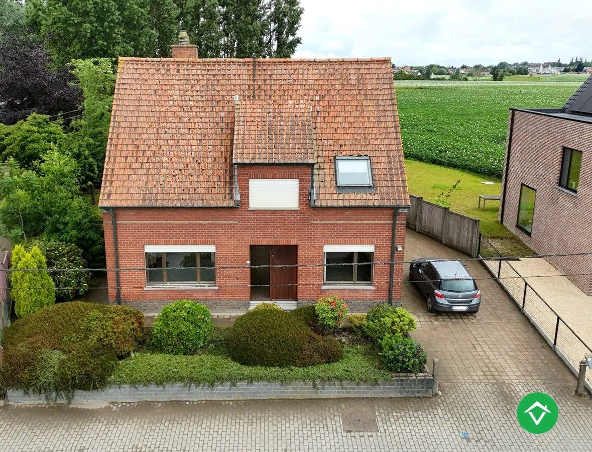 Hoofdfoto van de publicatie: Alleenstaande woning met 3 slaapkamers en garage te Kortemark 